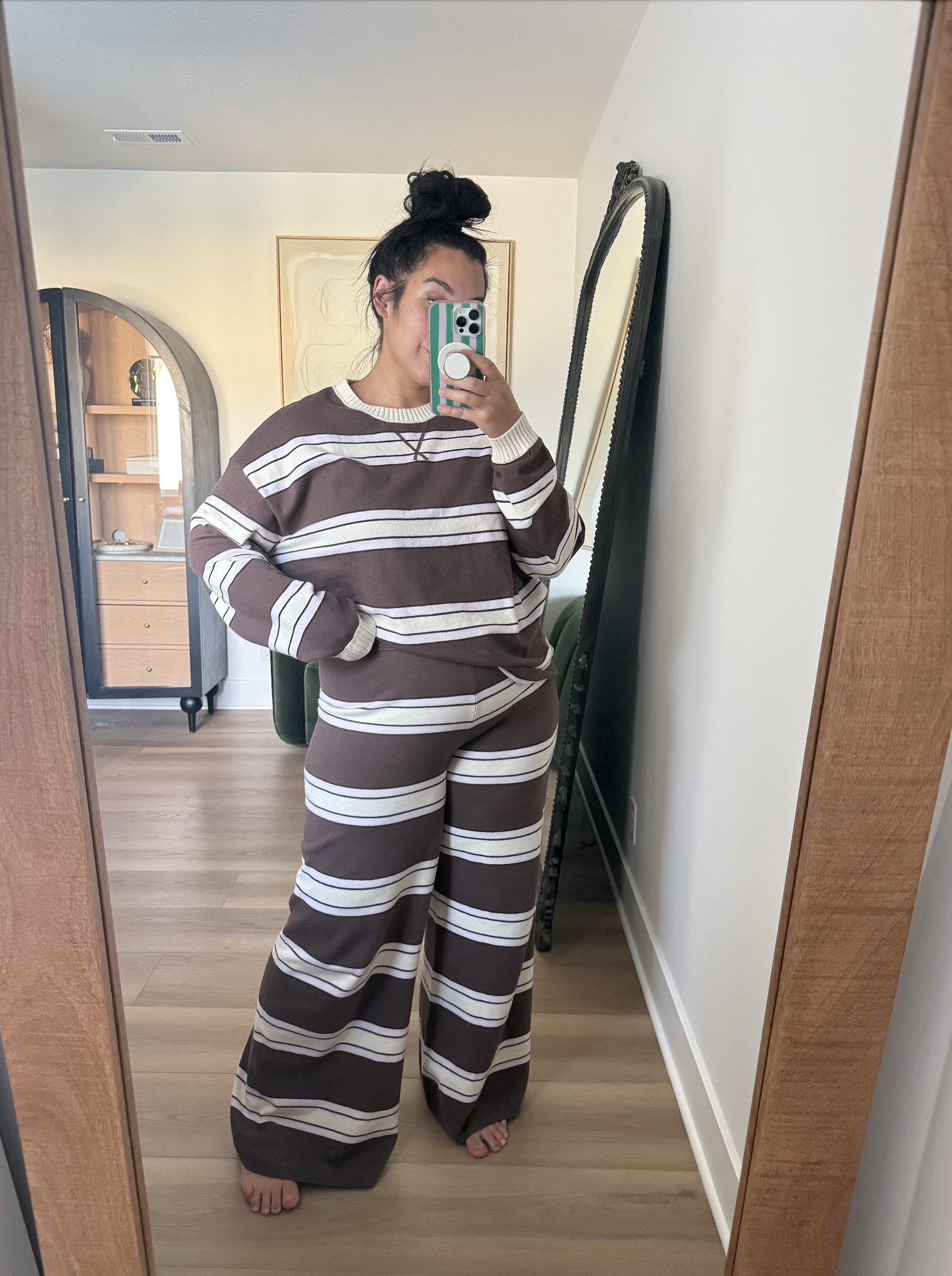 This chocolate brown striped combo in this wide leg pant set is everything for fall! I love the crewneck version of this long sleeve if you want something for layering. So cute!

Top: L
Pants: L Long

aerie, casual outfits, cozy outfits, fall outfits, mid size outfit ideas for fall, affordable outfits, matching set, stripes for fall 

 #LTKootd #LTKMidsize