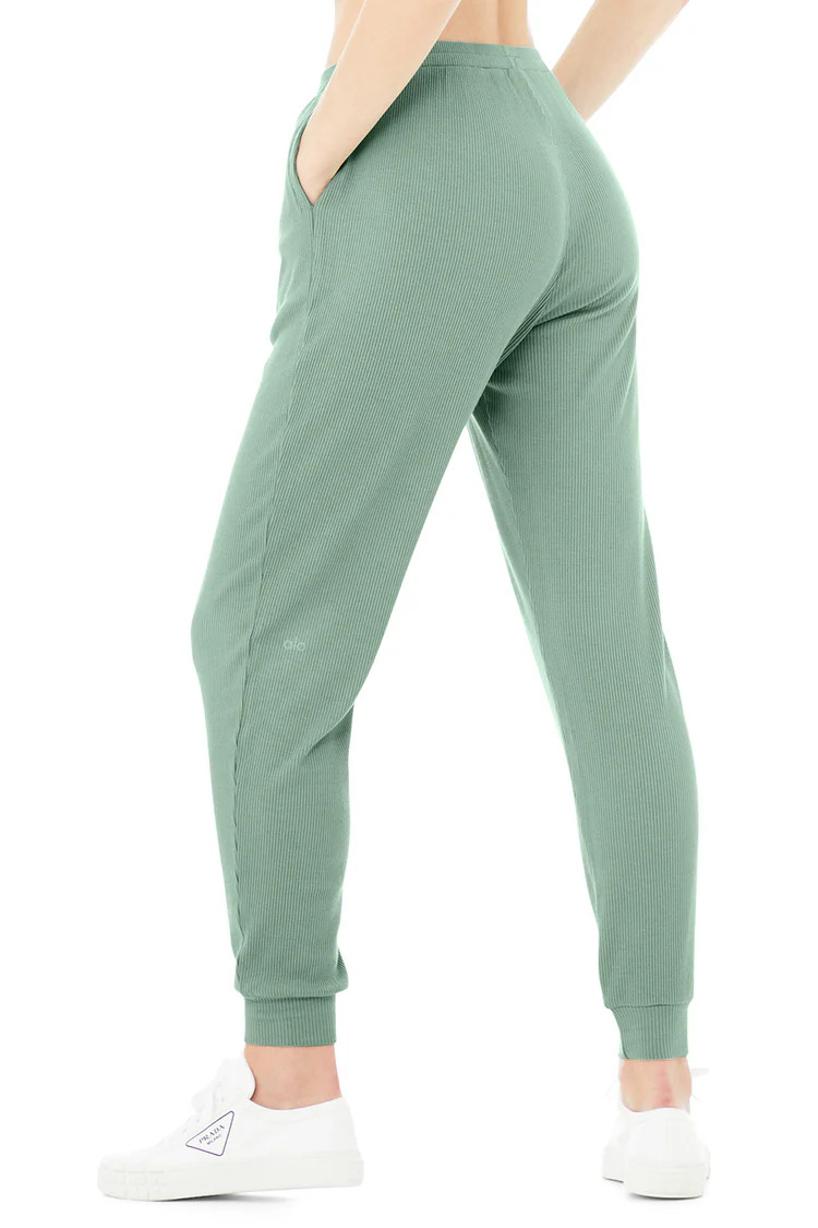 High-Waist Ribbed Whisper Pant | Alo Yoga (US)