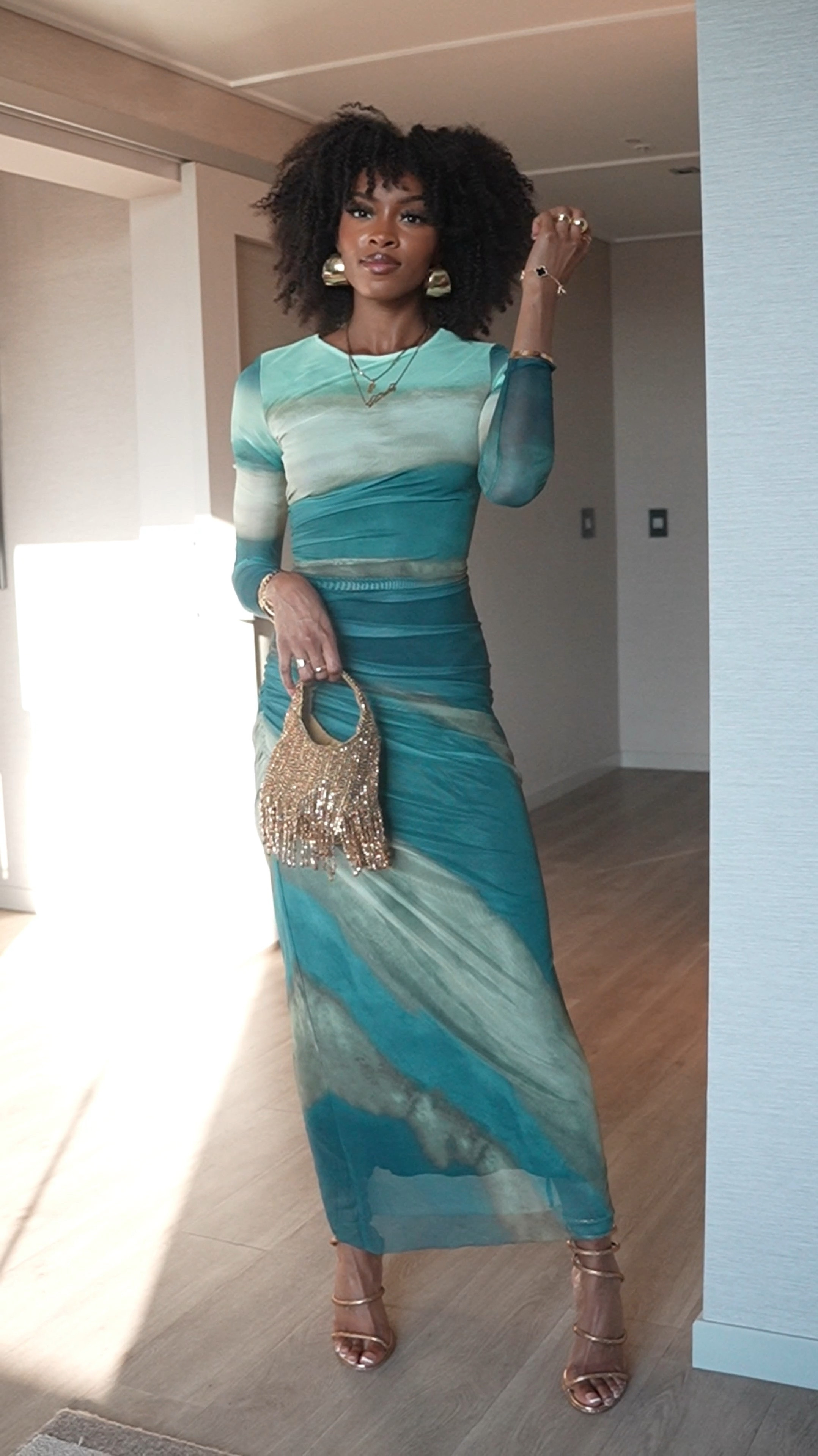 this dress isssss sooo pretty, hugs the curves and has a lining in it! Good quality ✨

#LTKStyleTip #LTKTravel #LTKShoeCrush