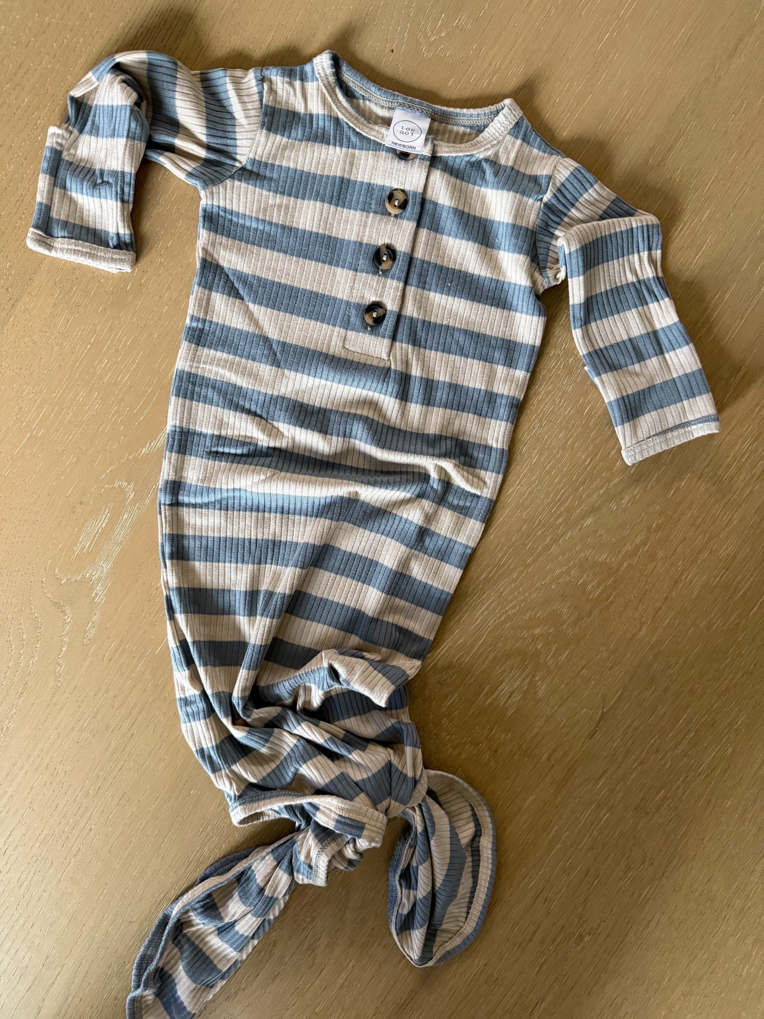 love a knotted gown during the newborn stage! Makes diaper changes in the middle of the night, so much better! This brand is my favorite! Would make a great baby gift. 