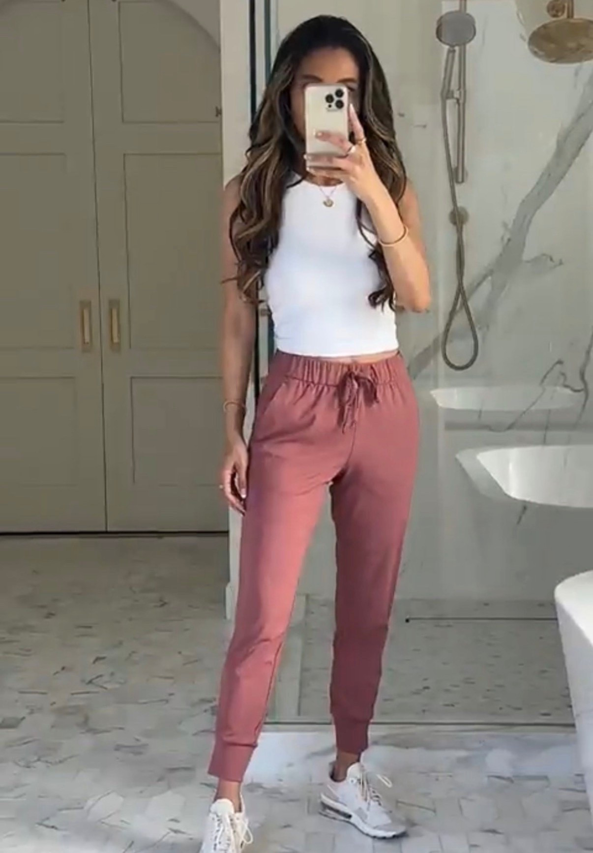 Scroll to shop! Follow for more finds! Xo! 🥰 

#LTKdayinmylife #LTKgrwm #LTKootd