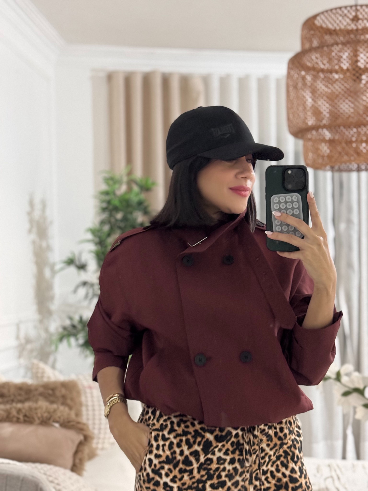 Trench coat 

#LTKSpringSale #LTKootd #LTKgrwm