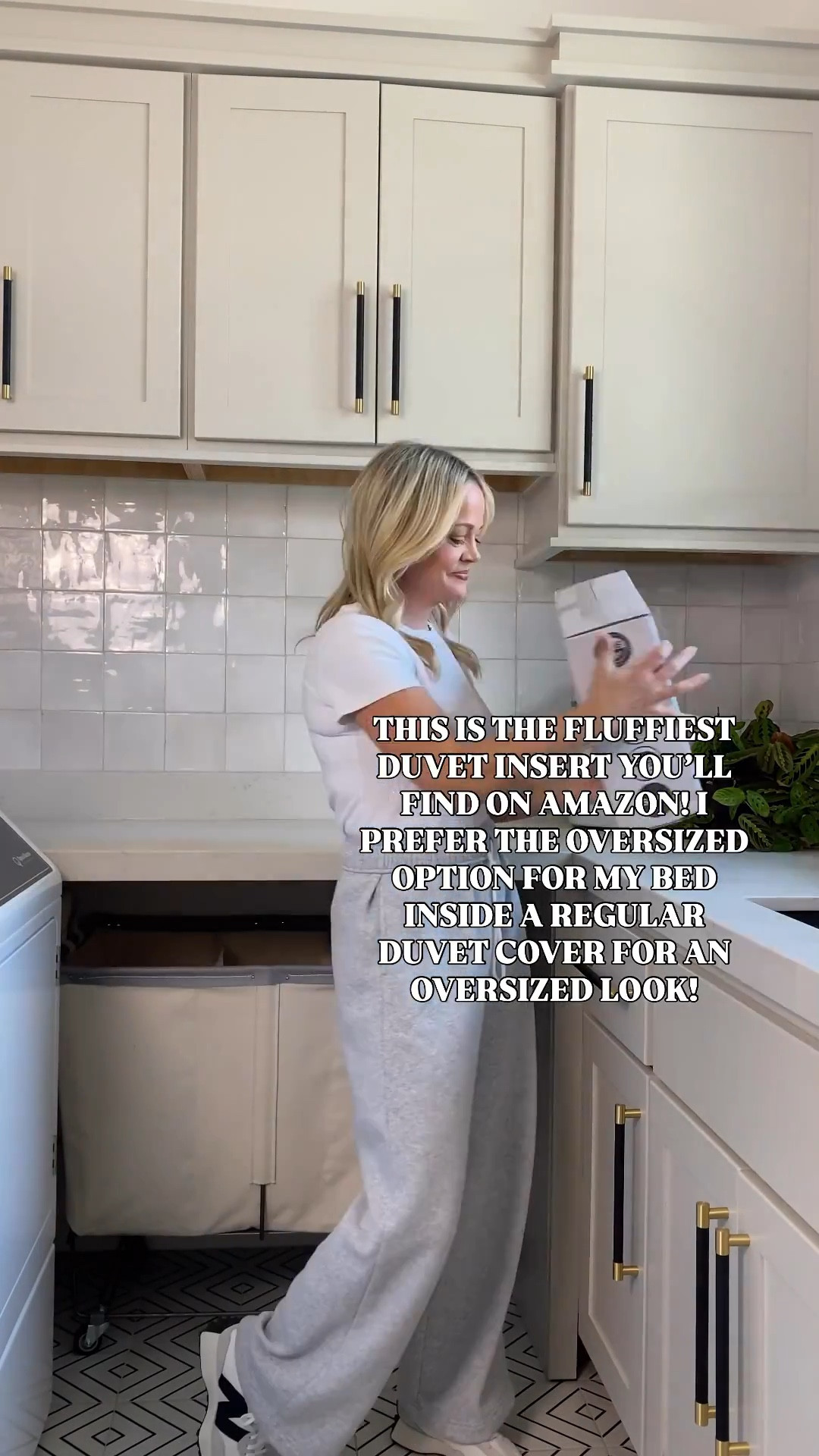 This is the fluffiest duvet. Insert you will find on Amazon. I always prefer the oversized medium weight for a year round.

Bedding , comforter, sheets, blanket, Amazon home, Amazon bedding, laundry room, bedroom, primary bedroom, master bedroom, teen bedroom, guest bedroom, best bedding

#LTKHome #LTKdayinmylife #LTKmomlife