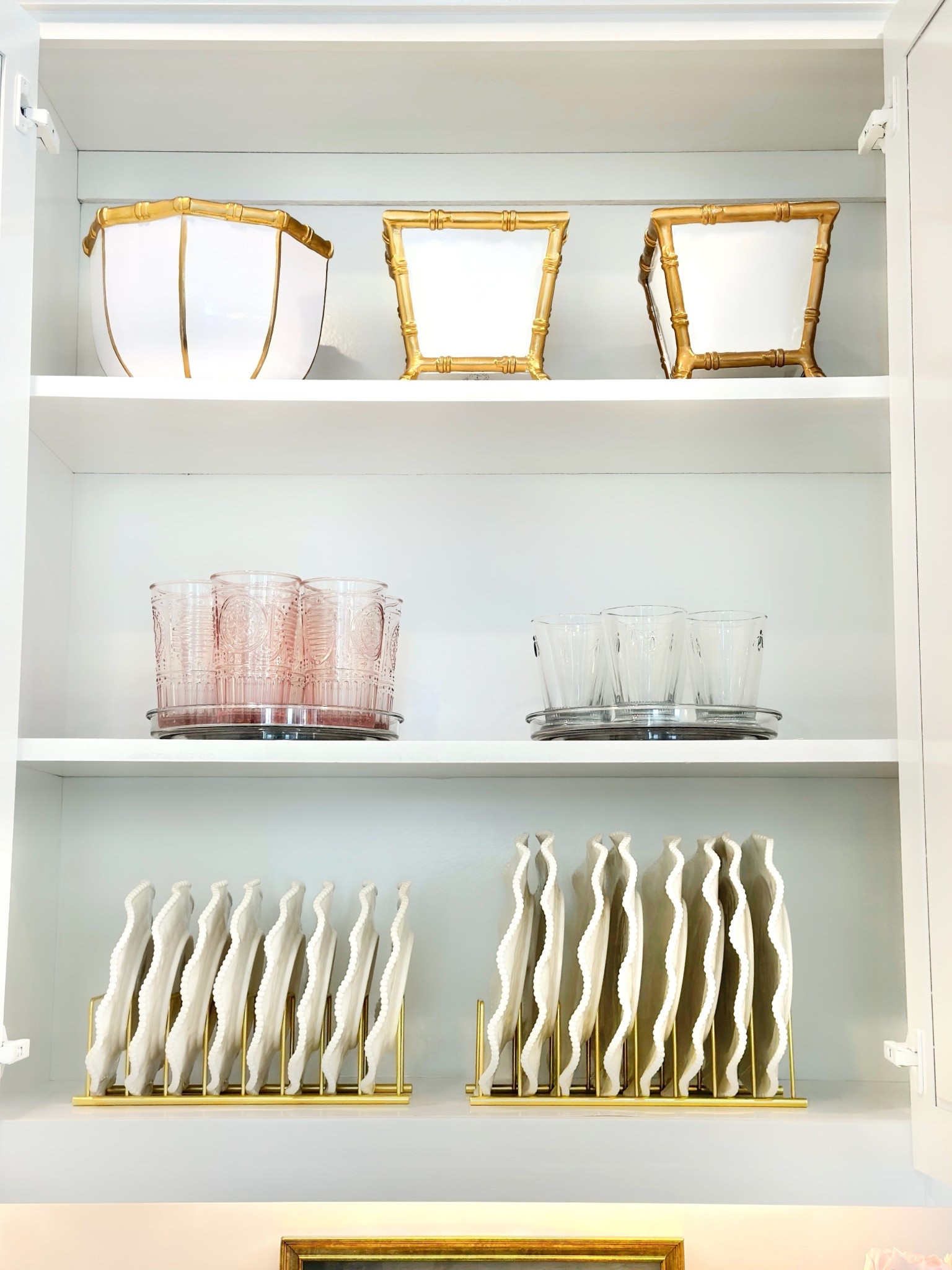 Kitchen cabinet organization 