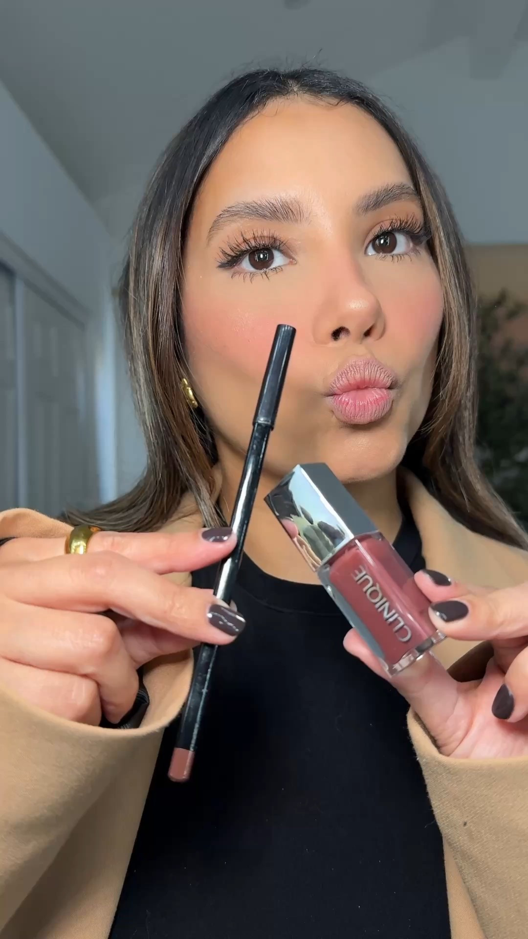 Lip combo 👄
Lipliner : cinnamon
Lip oil: Nude Honey  

#LTKBeauty