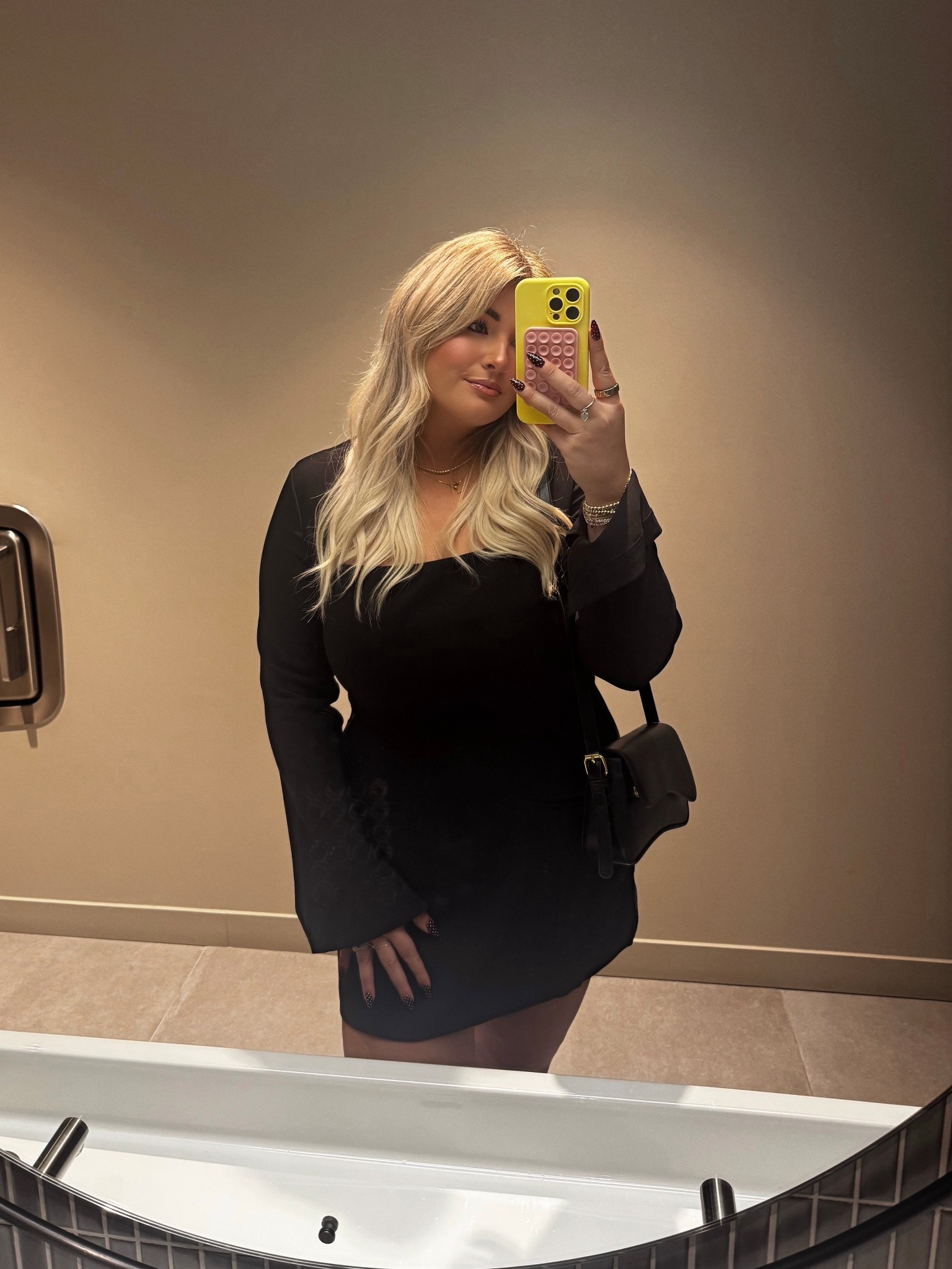 Dress: Fashion Nova - Blaire Square Neck Mini Dress 2xl


#LTKSaleAlert #LTKTall #LTKMidsize