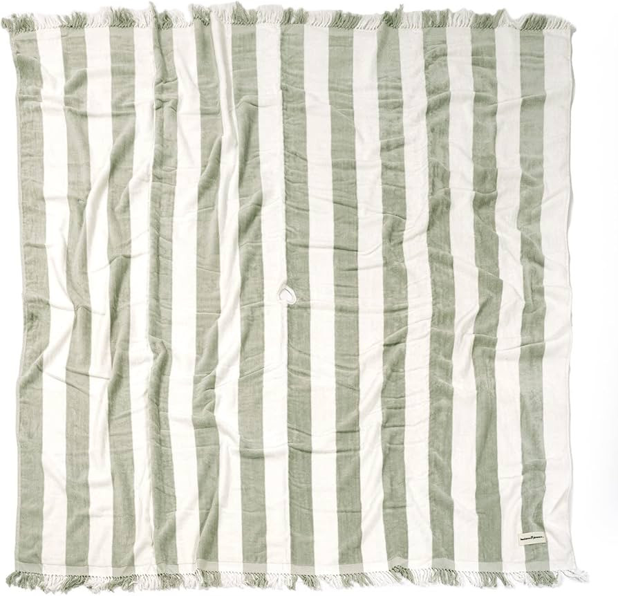 Business & Pleasure Co. Holiday Beach Blanket - Perfect for The Beach & Picnics - Oversized Beach... | Amazon (US)