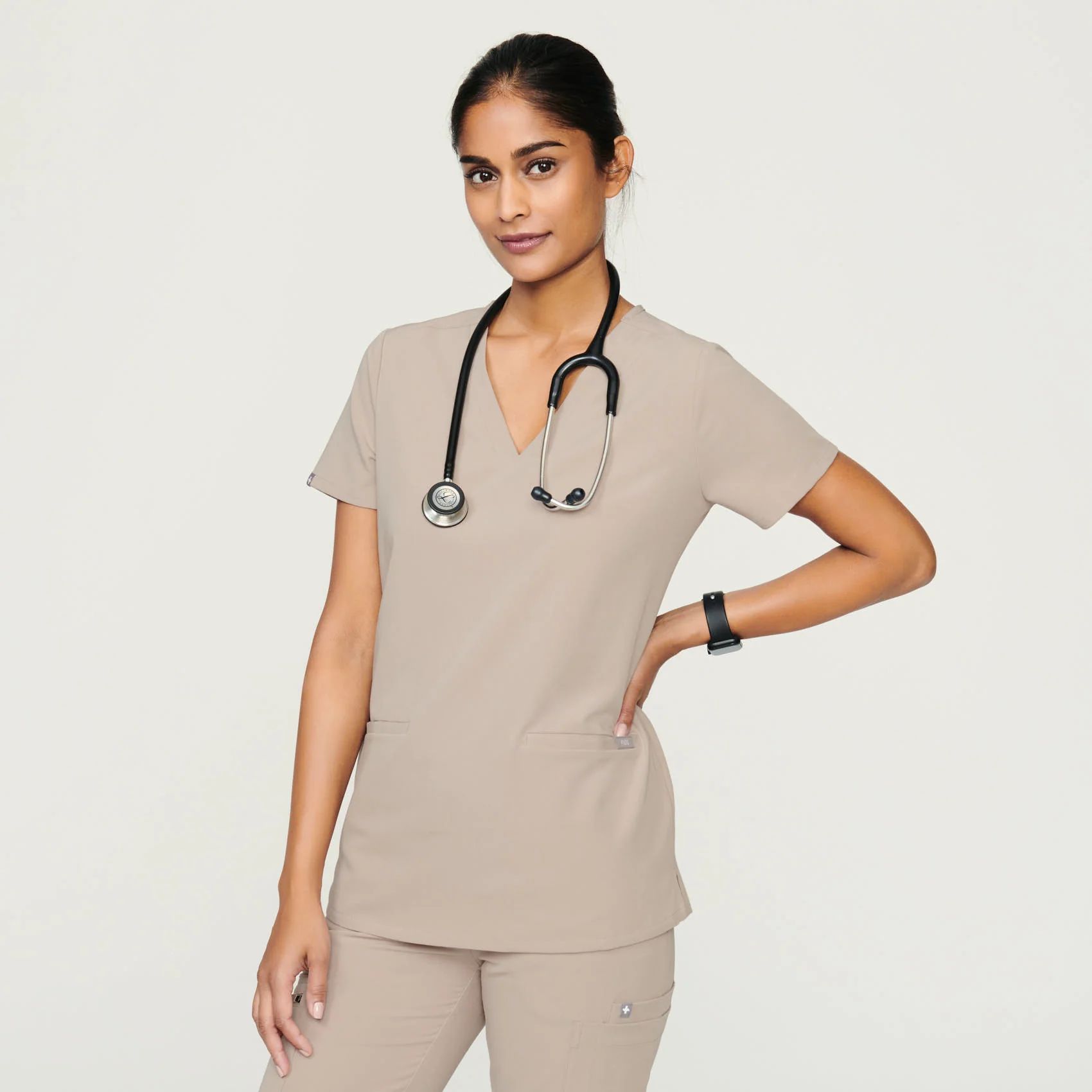 Women's Casma Three-Pocket Scrub Top · FIGS | FIGS