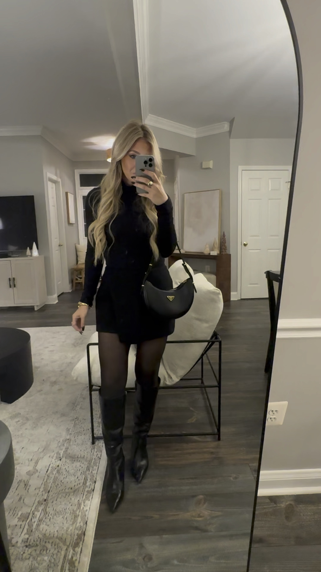 MUST have skort for this winter. It’s a wool like material (nice and thick) and has built in shorts but looks like a skirt all around. So cute! Wearing a small. 

#LTKSeasonal #LTKHoliday #LTKWatchNow