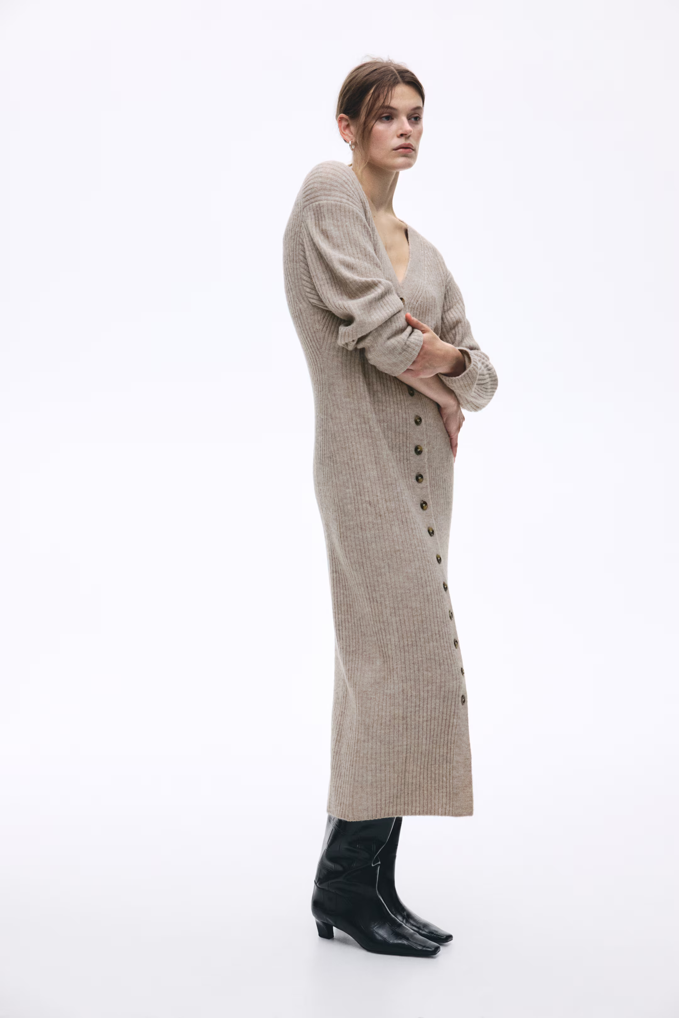 Rib-knit dress | H&M (UK, MY, IN, SG, PH, TW, HK)