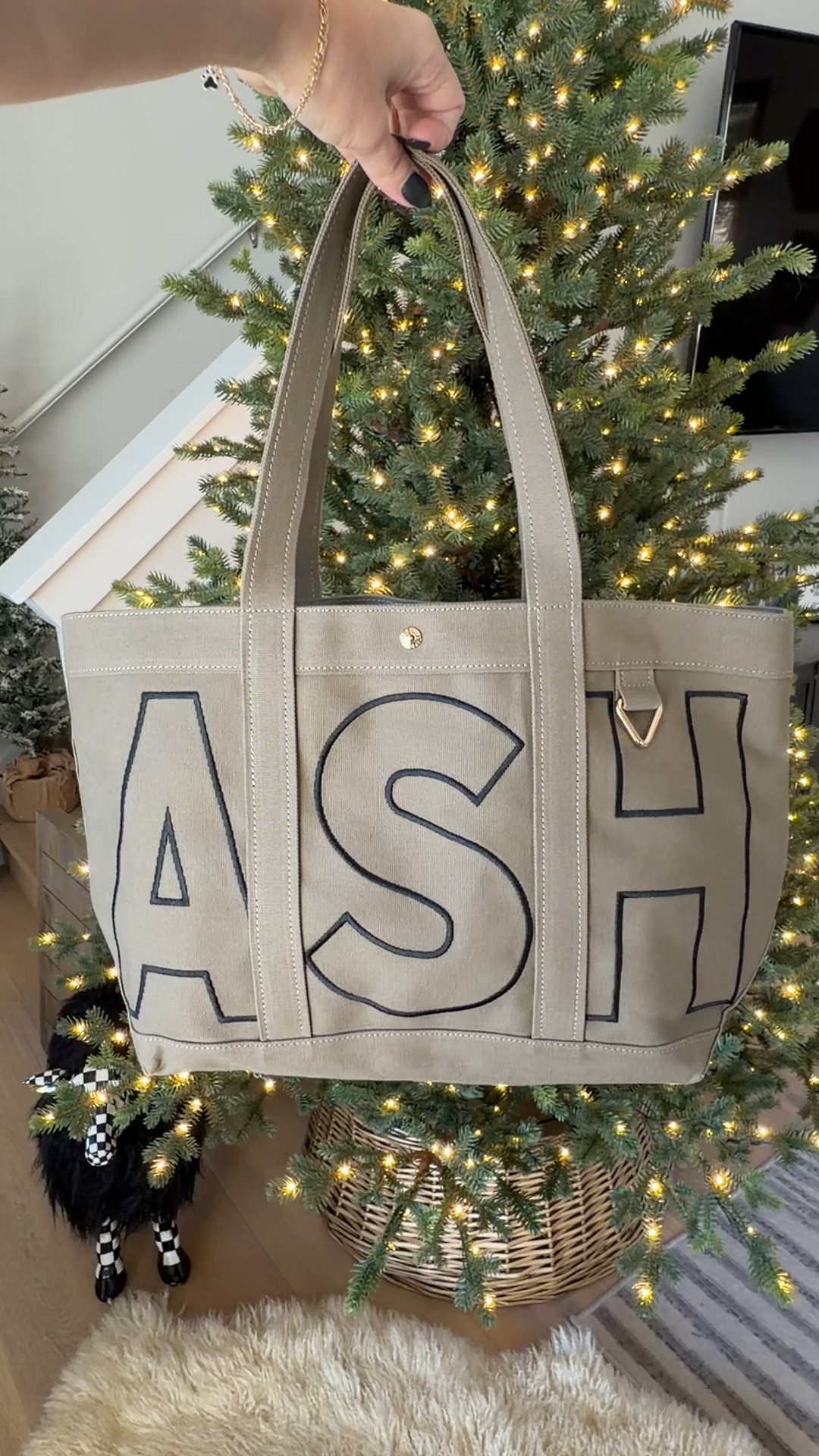 Baublebar is having 25% off ALL custom gifts! I linked a ton of my favorite unique Christmas gift ideas for the girl in your life! 

These totes come in 3 sizes and multiple color options!

Unique gifts, gift guide, gifts for her




#LTKCyberWeek #LTKGiftGuide #LTKHoliday