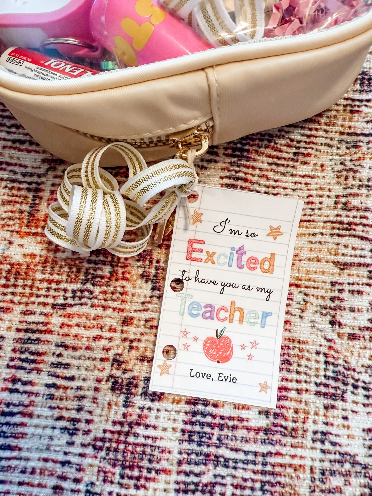 Perfect tag to add to your teacher gift! 🍎

#LTKKids #LTKSeasonal #LTKFindsUnder50