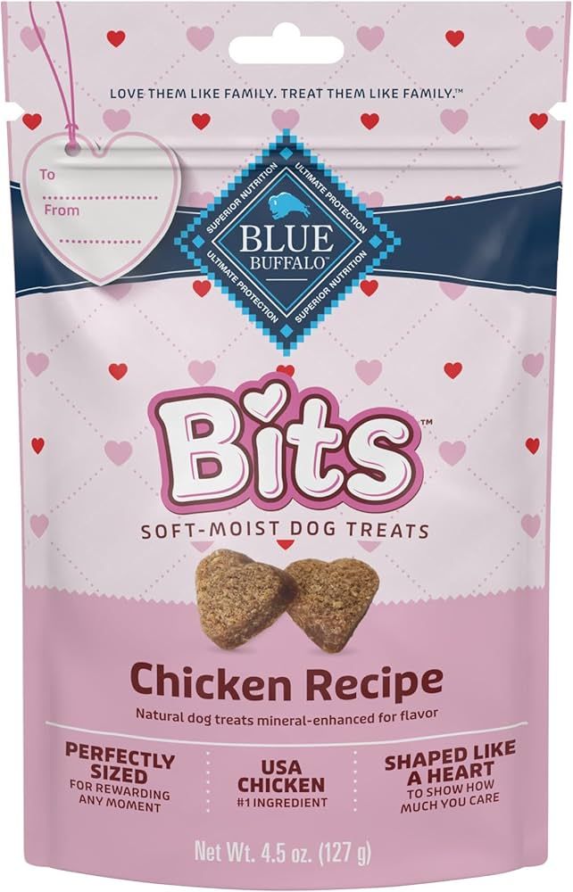 Blue Buffalo Valentine Blue Bits Natural SoftMoist Training Dog Treats Chicken Recipe 4.5-oz Bag | Amazon (US)