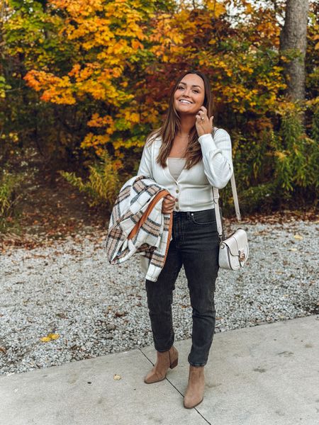 Fall outfit // black jeans outfit 

#LTKHalloween #LTKSeasonal #LTKstyletip