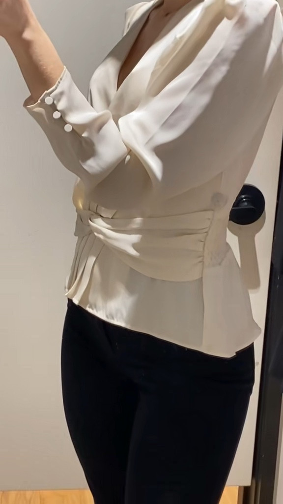 A pretty look 🤍 

#LTKworkwear #LTKVideo #LTKfindsunder50