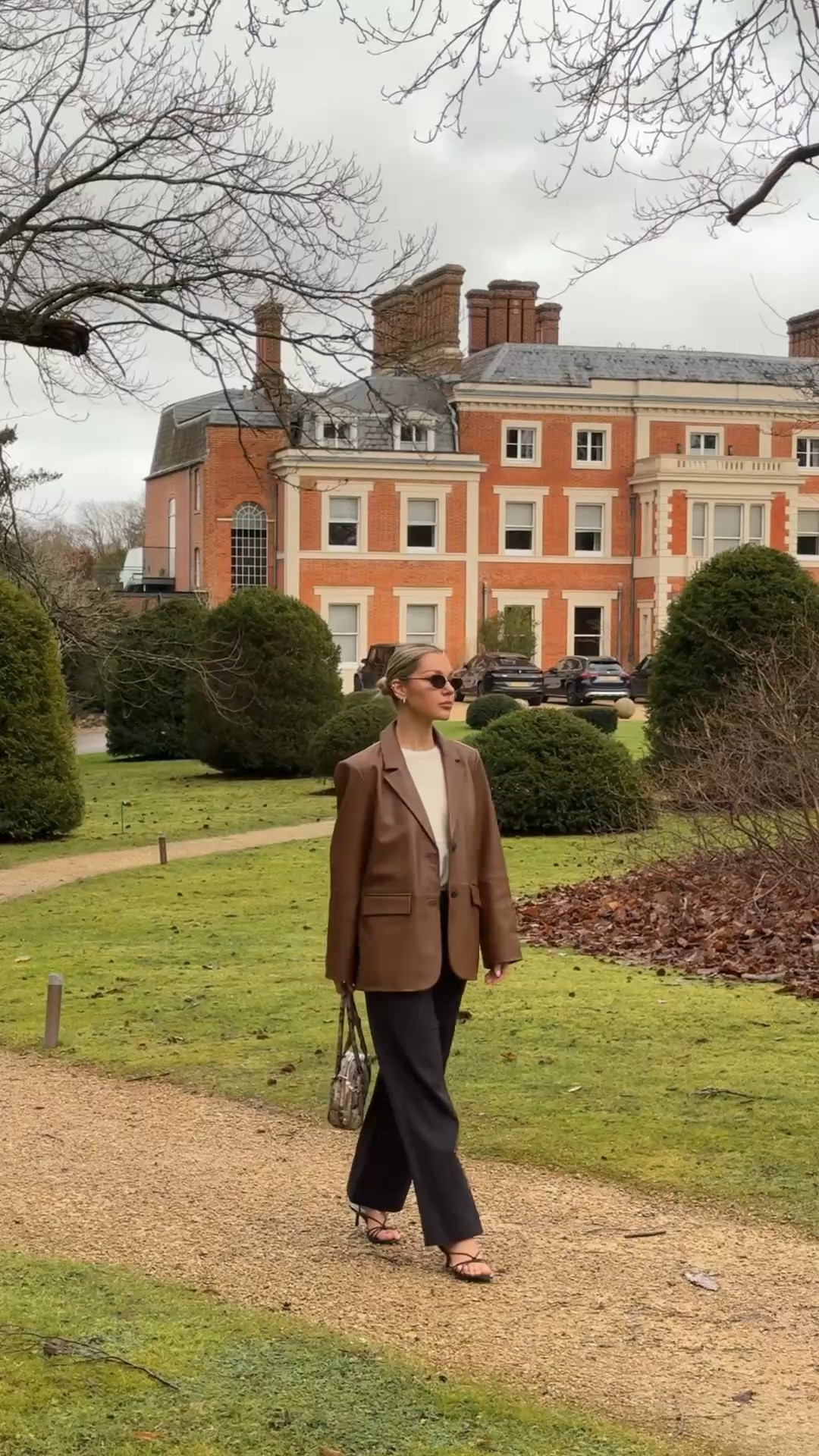 Elevated staples 🤎 #m&s #marksandspencer #jaeger