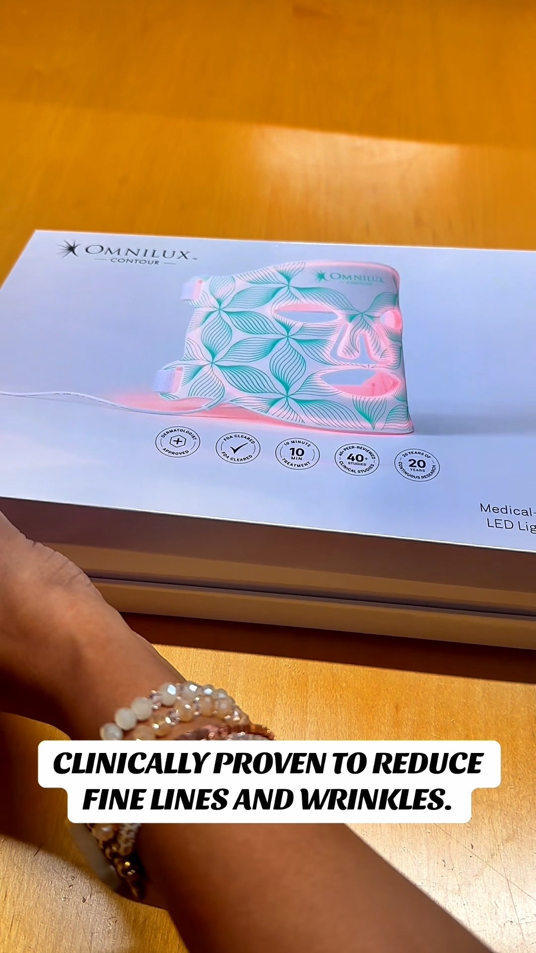 Finally trying the Omnilux Contour Face and I already get the hype. Red light therapy from home that targets fine lines, pigmentation, redness, and overall skin health — all with no pain and no downtime. Excited to see this glow build with consistent use.

@omniluxled

#omnilux #omniluxambassador #redlighttherapy #skincare #beauty #selfcare #giftidea

#LTKBeauty #LTKselfcare #LTKGiftGuide