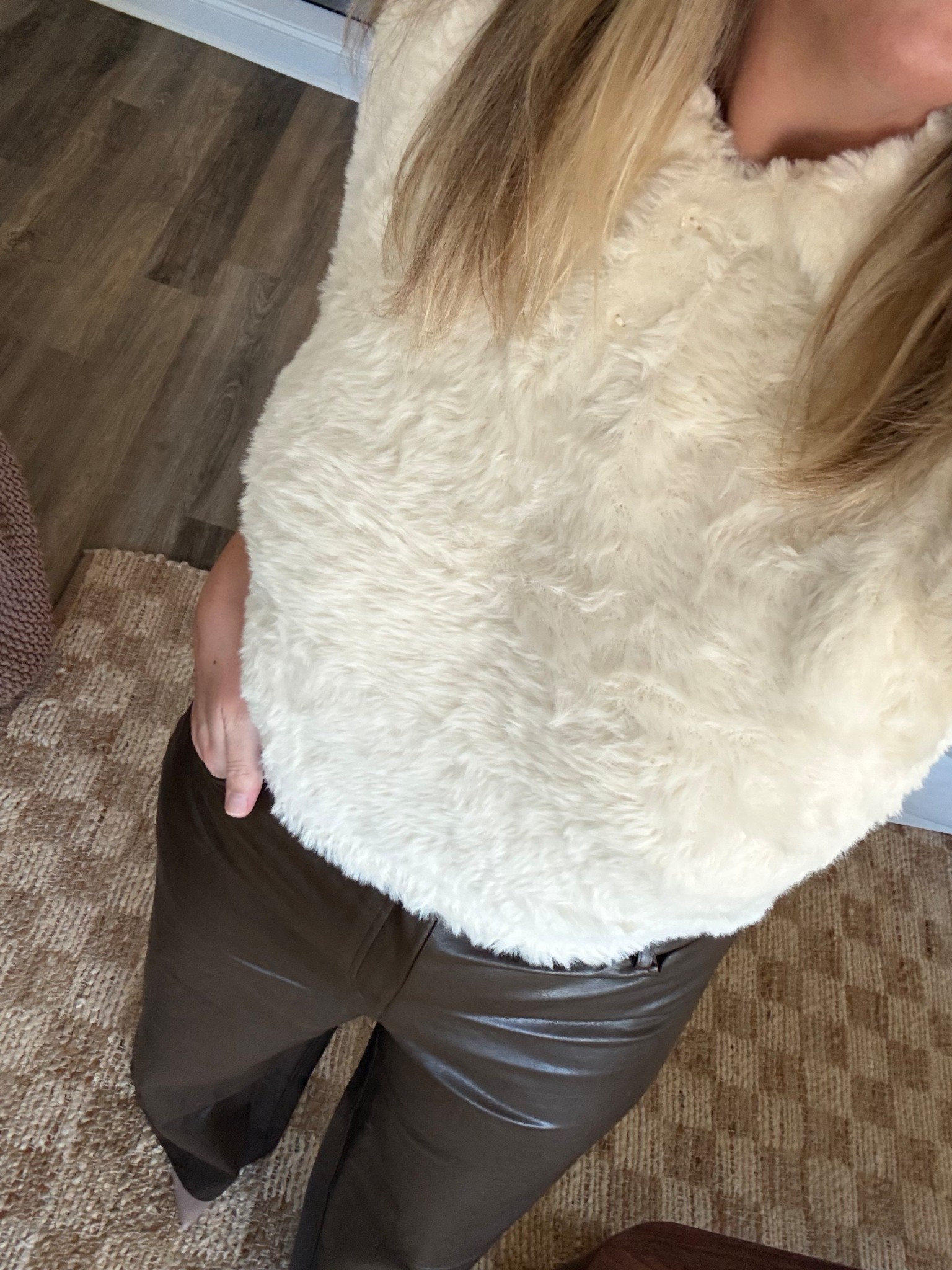  This faux-fur colored shirt is so good 🤎 The perfect neutral for dressing up or down, super flattering, and insanely affordable—currently on sale for under $35. High sell-out risk, so don’t wait on this one 👀✨

#affordablefashion #budgetfinds #neutralstyle #foxfurcolor #everydayoutfits #wardrobestaple #salealert #highselloutrisk #under35finds #fallstyle #winterstyle #capsulewardrobe #ltkfinds #ltkfashion #amazonfashion #trendypieces #styleinspo #fashiondeals 

#LTKFindsUnder50 #LTKootd #LTKSaleAlert