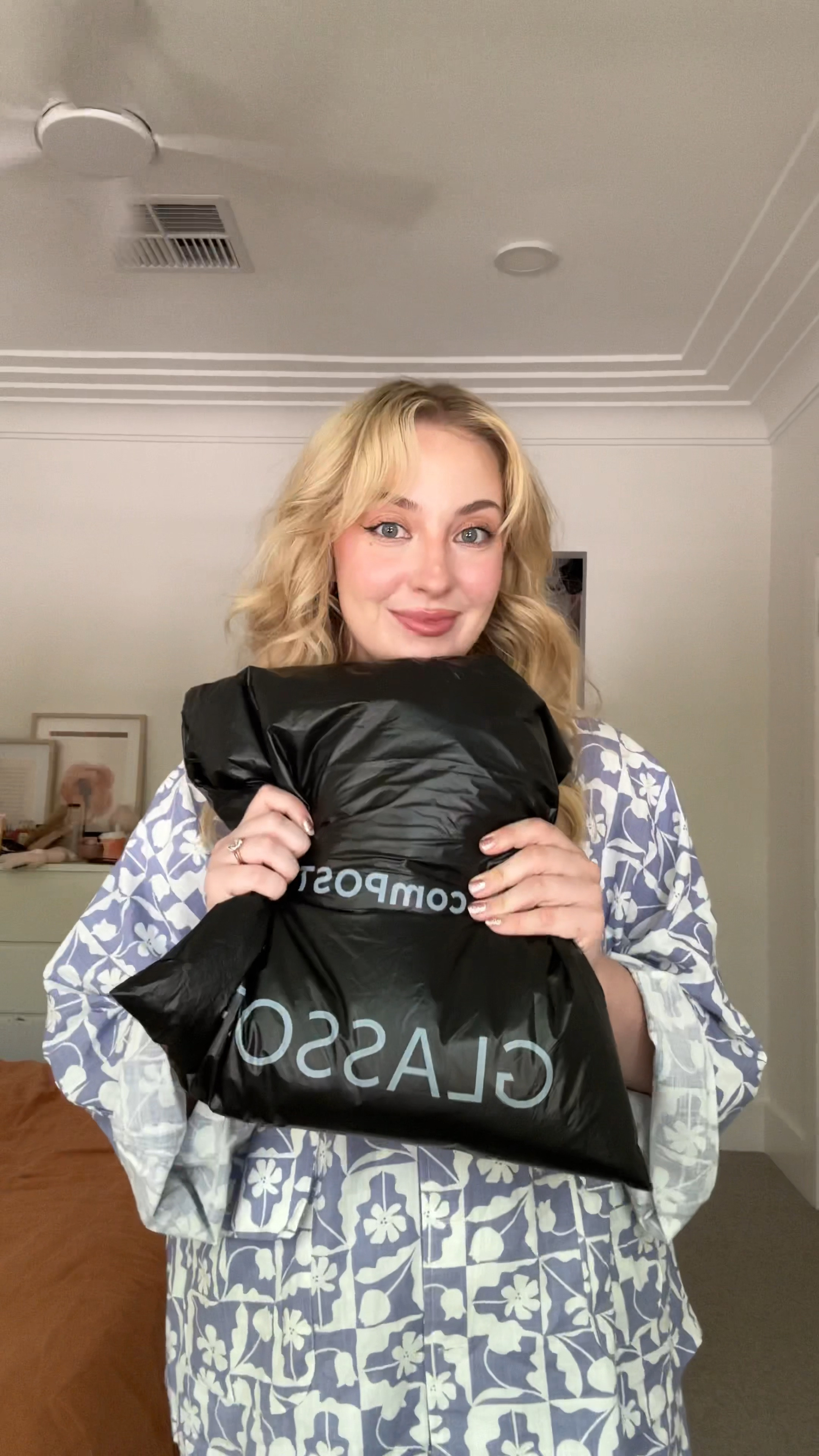 Dupe alert!! 🔥🤭🫖 found the perfect dupe for the Skims tshirt that I love and it’s under $20!!!! 

#LTKaustralia #LTKfindsunder50 #LTKVideo