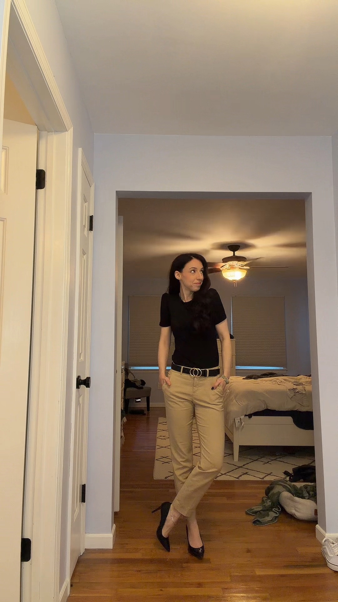 I can feel you all around me 🖤✨ #fyp #ootd #fitcheck 

#LTKStyleTip #LTKWorkwear #LTKFindsUnder100