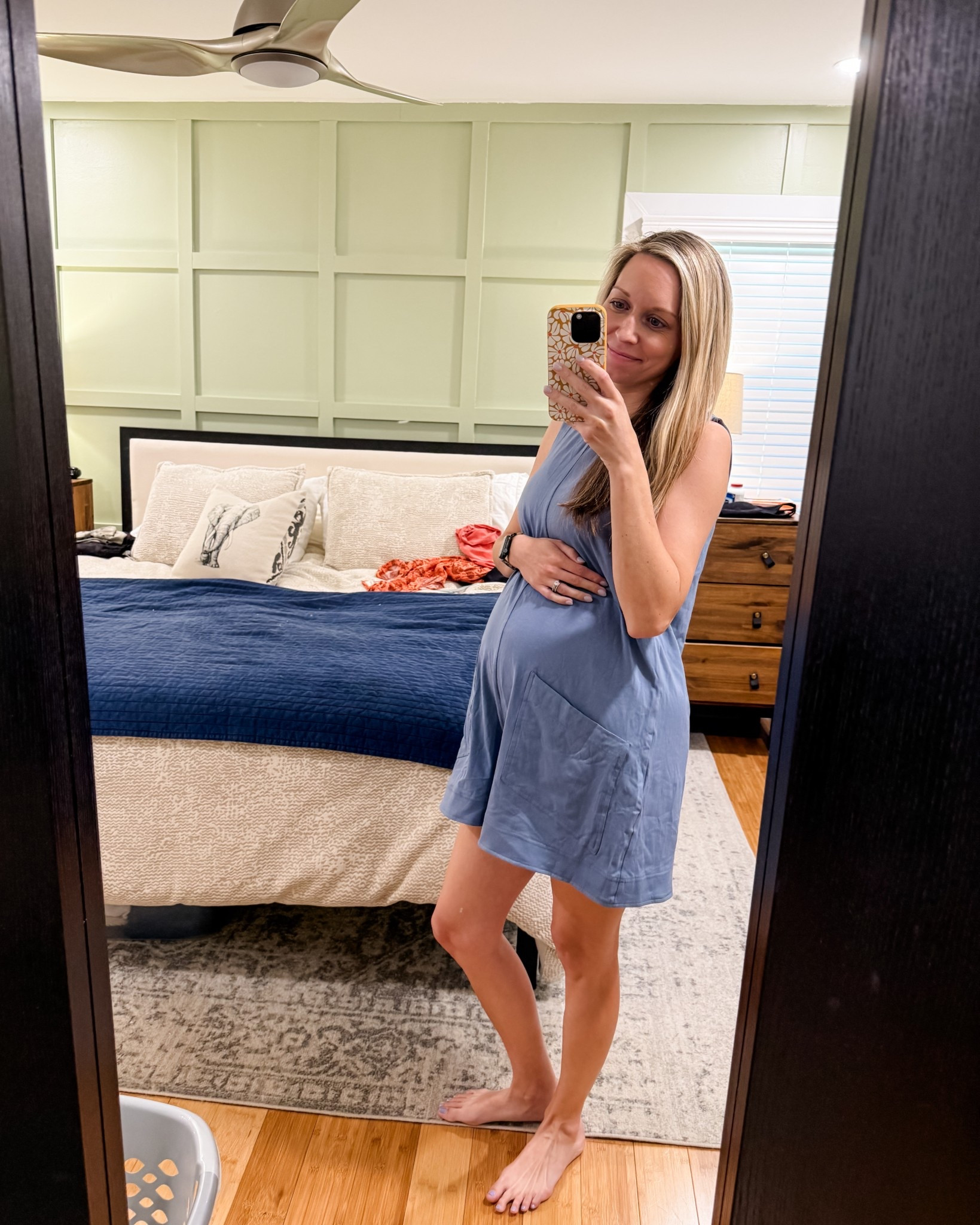 Wearing my pre-pregnancy size small with plenty of room to grow! This should last well into the 3rd trimester! If you’re not pregnant, if size down