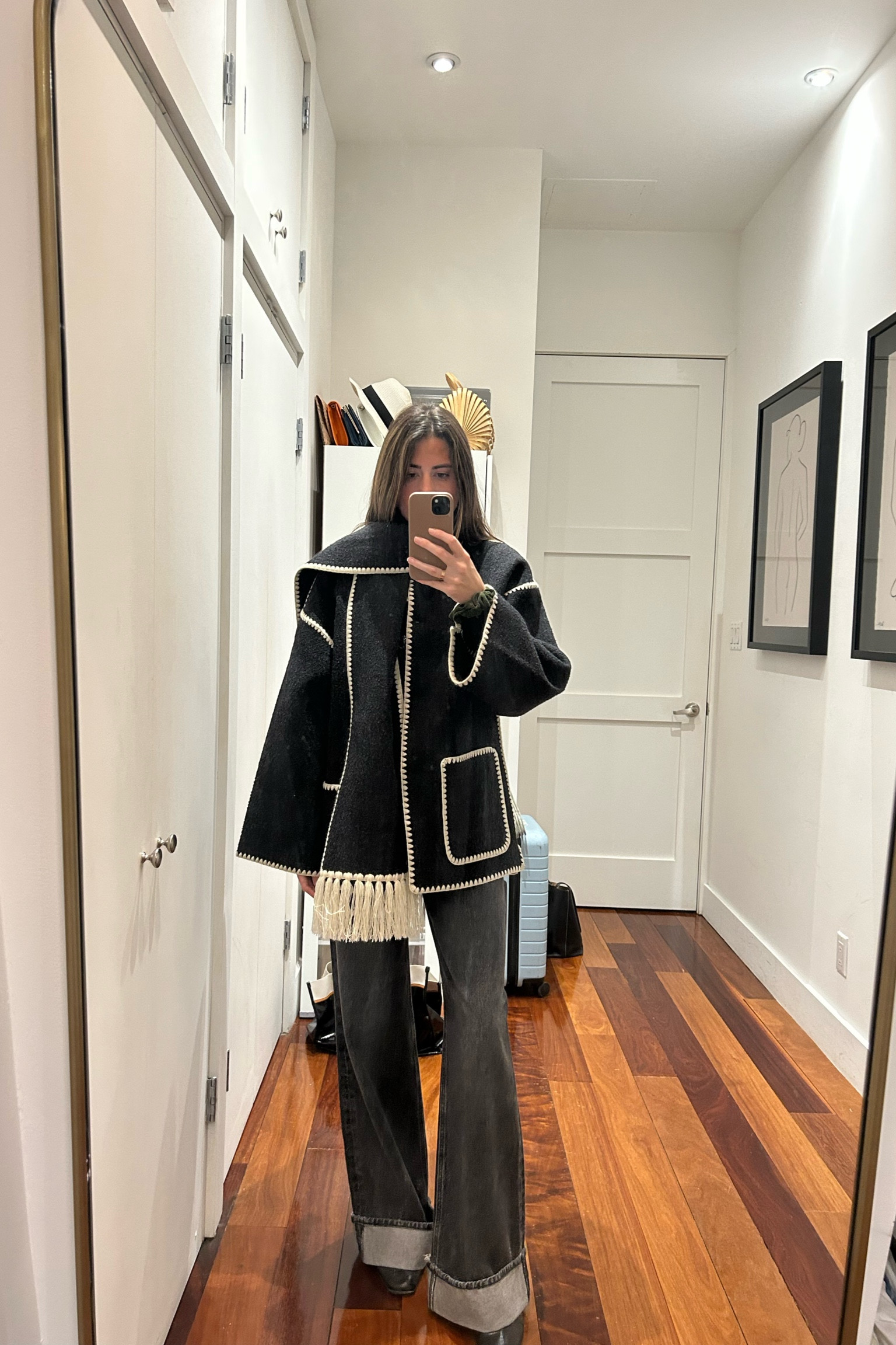 Officially time to pull out the coats in NYC. Obsessed with this toteme coat. It’s chic, warm and fits over a chunky sweater which I love! 