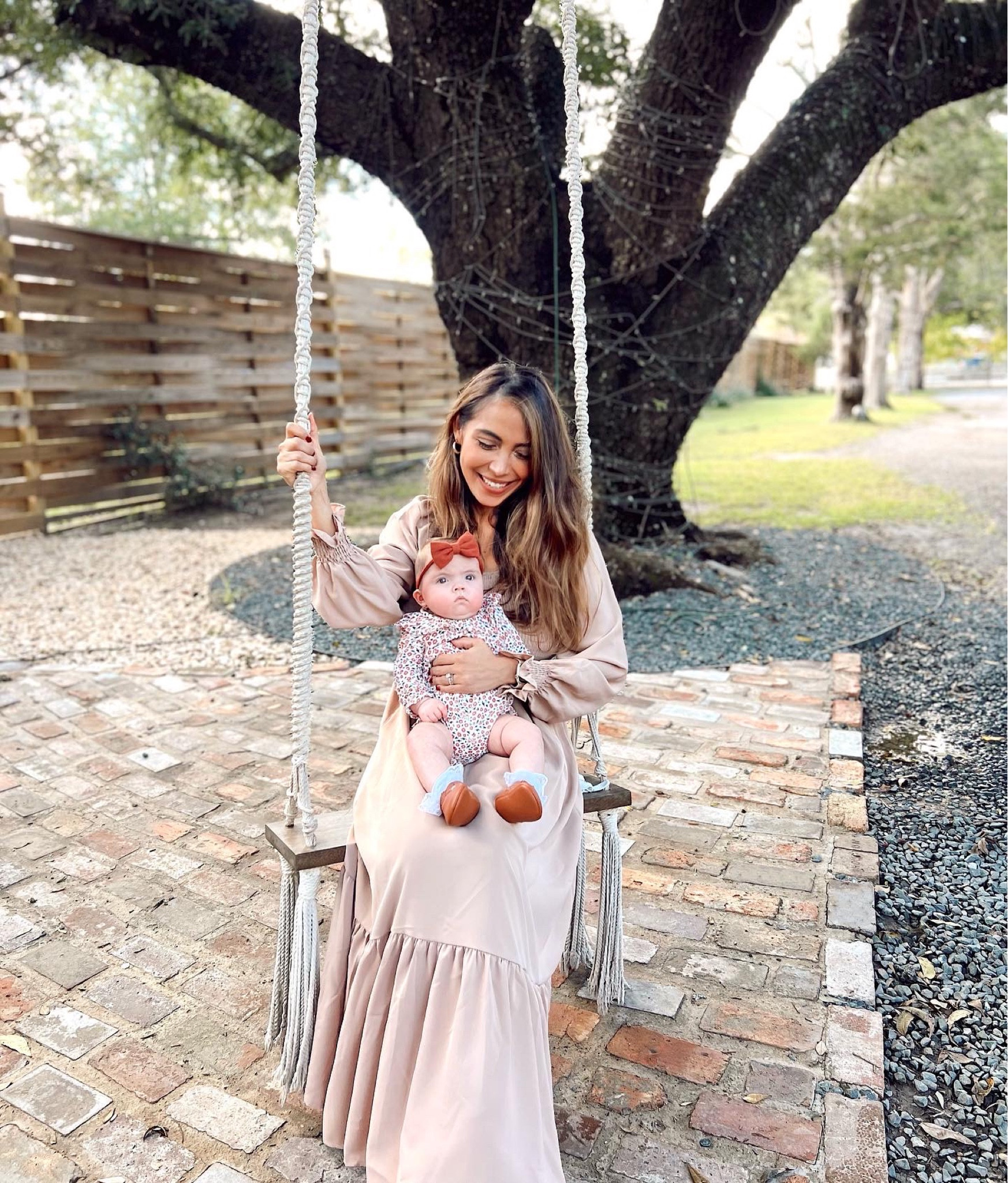 Fall dress
Beige dress 
Baby girl outfit 


#LTKbaby #LTKstyletip #LTKunder50