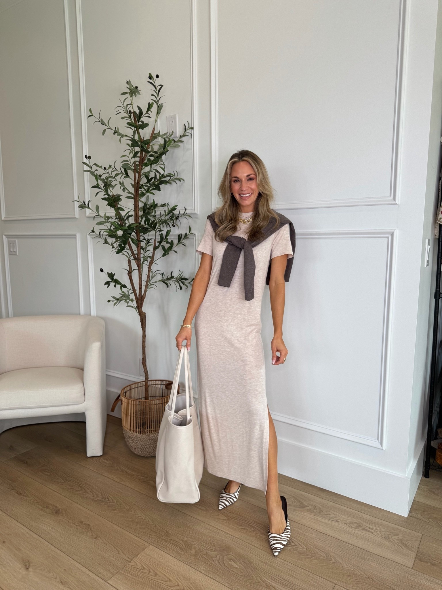 I just love how this dress can be worn so many different ways! Pair it with heels for the office, sneakers for errands + flats for brunch!

#LTKootd #LTKmomlife #LTKPetite