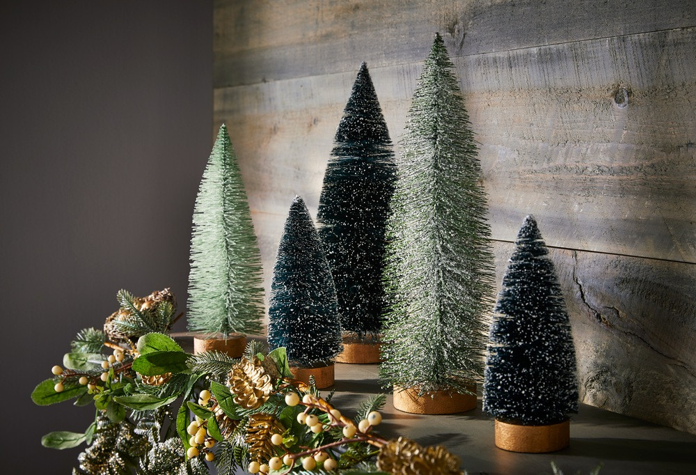 CANVAS Christmas Tabletop Bottle Brush Tree Decoration Set, 5-pc | Canadian Tire