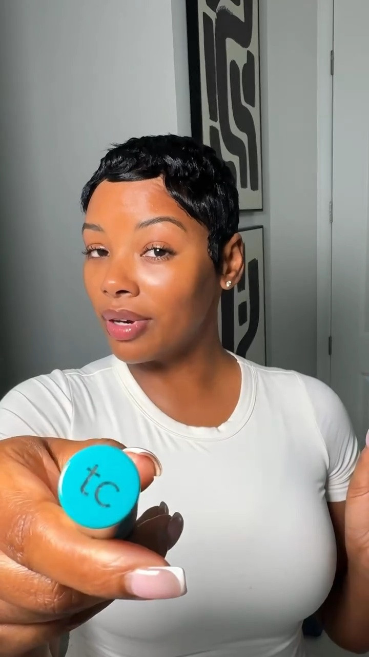 I spent the day sweating in this Florida heat, but my brows stayed in place, my mascara didn’t budge, and my makeup still looked and felt great by the end of the day. 

Shop these @thrivecausemetics favorites directly at www.thrivecausemetics.com 

#ThriveCausemeticsPartner