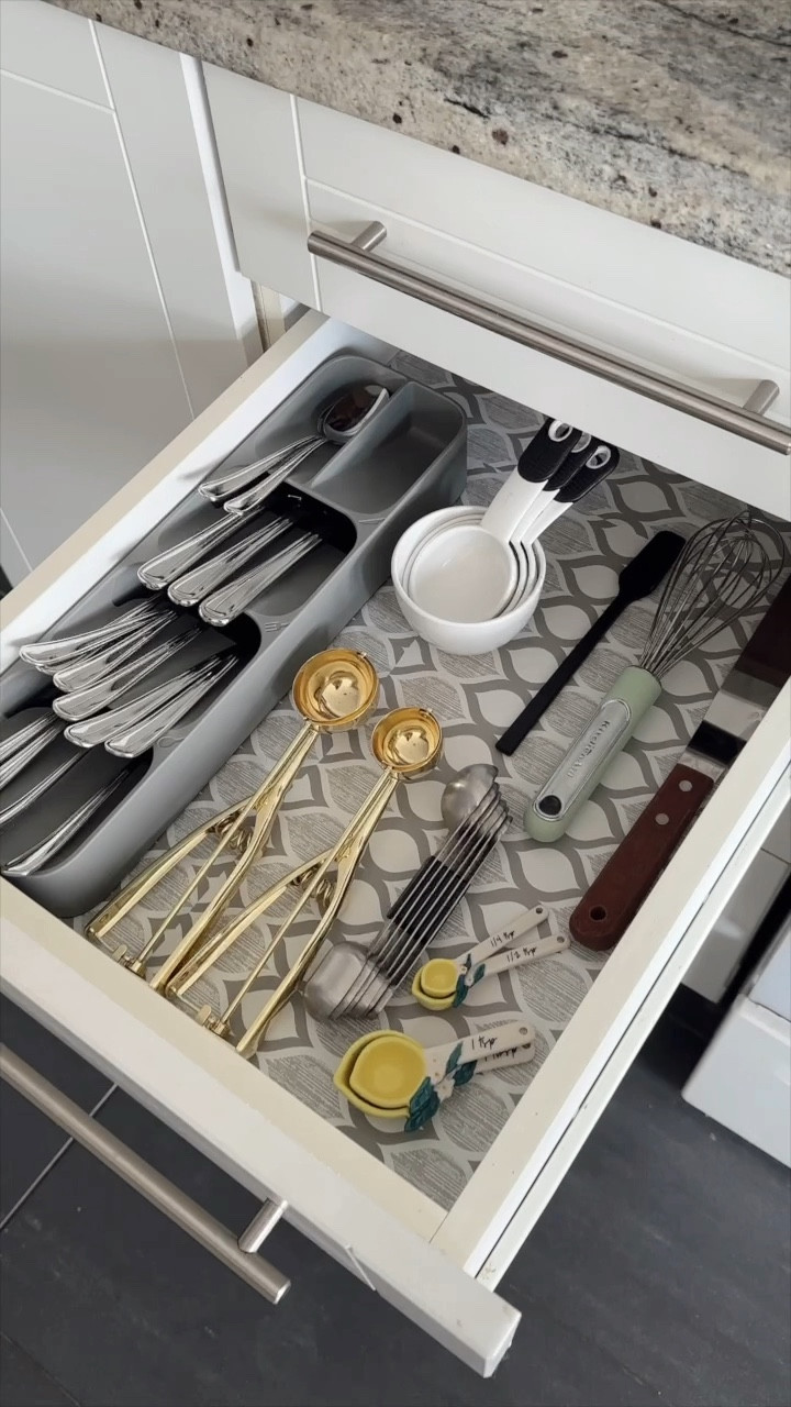 COMPACT CUTLERY ORGANIZER 👌 must have Amazon find for maximizing the drawer space in your kitchen 

#LTKhome #LTKunder50
