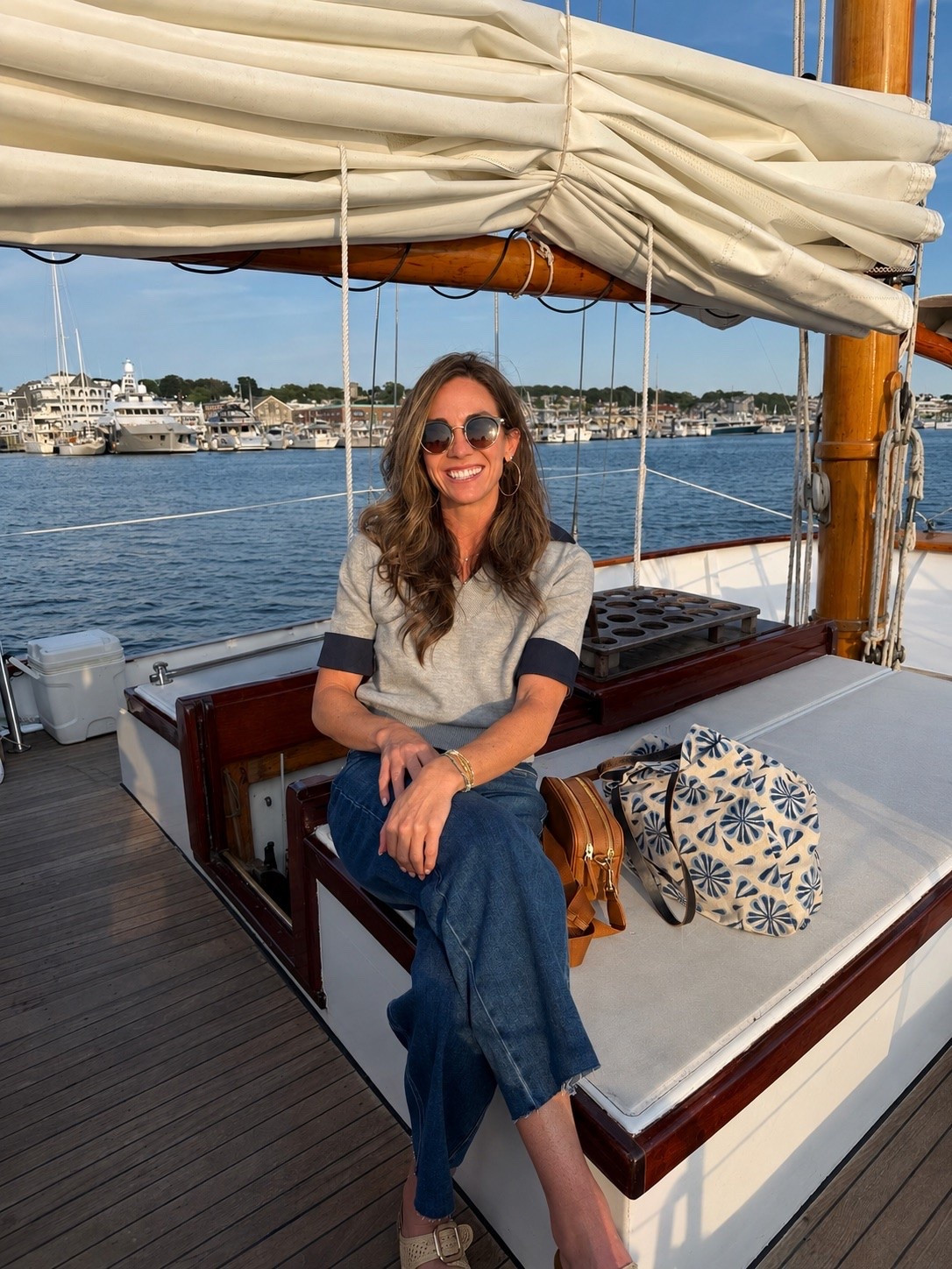 I just spent the weekend in Rhode Island and I’m sharing all of the outfits I took!

This contrast collared short sleeve sweater was so comfy and absolutely perfect for my sunset sailboat tour. I also paired it with shorts for a day of walking around. ￼

#LTKTravel #LTKootd
