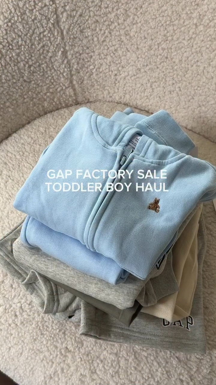 Love a good @gapfactory sale!! Got Noah some clothes for next winter 🤍🙌🏻 #gapfactory #boymom #boyclothes #gaphaul #boymomshopping
