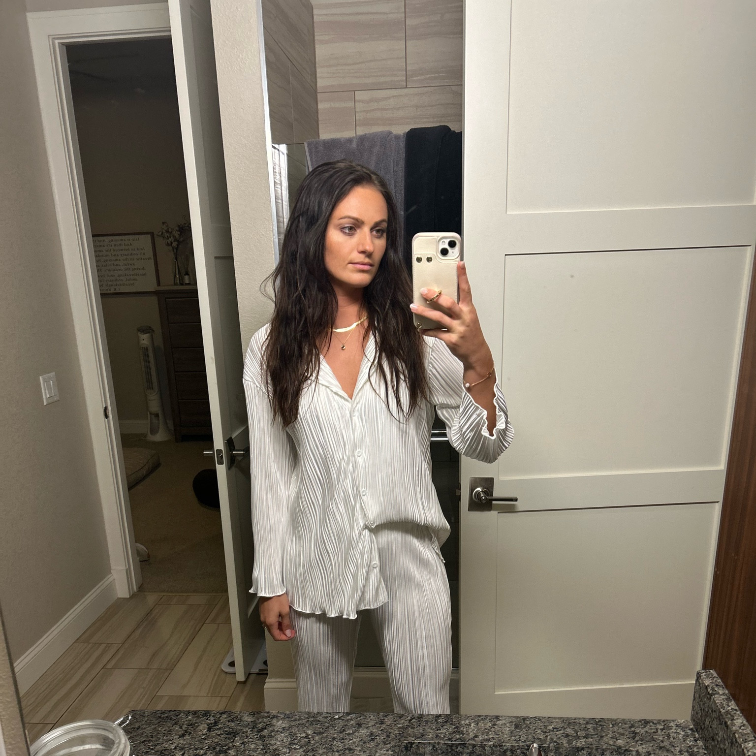 So surprised with this set 🤍👀 great material and so long! 

#LTKunder50 #LTKFind #LTKwedding