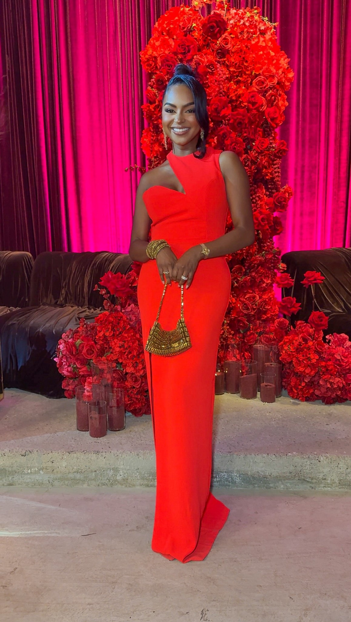 The prettiest red dress 🥰🥰🥰 wearing small but need XS. True to size 

#LTKBeauty #LTKOver40 #LTKValentine