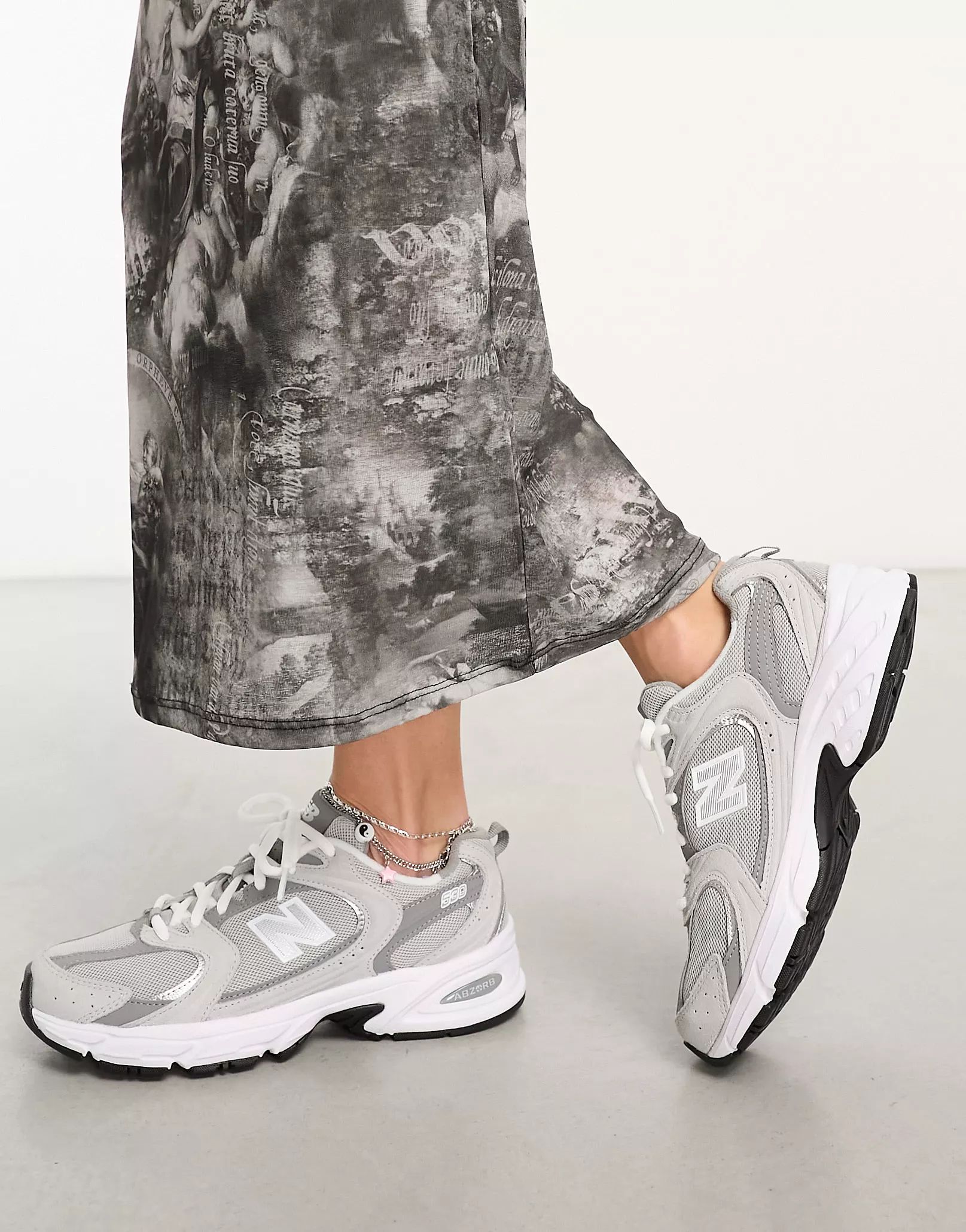 New Balance 530 sneakers in gray | ASOS (Global)