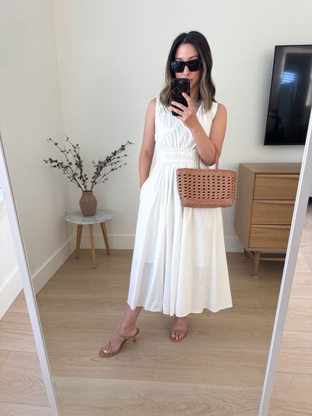 Luxely dress. A dress you can dress your down. Lined. Pockets. Petite-friendly length. 

Luxely dress xs
Marc fisher sandals 5
Dragon Diffusion bag 
Celine sunglasses 

#LTKitbag #LTKshoecrush