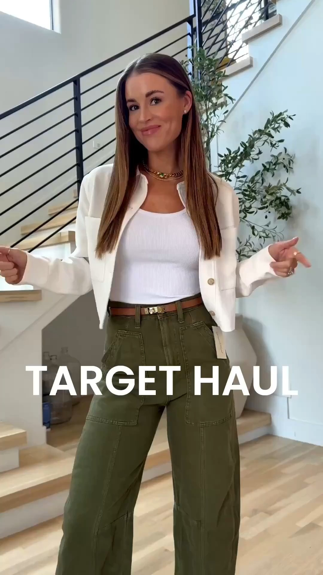 Target haul! 

First outfit: 
Green pants - 4
Tank - small 
Jacket - 6 

Outfit 2:
White jeans - small 
Brown tank - small 

Outfit 3: 
Fit + flare skirt - not online yet! XS 
Vest - XS 

Outfit 4:
Dark wash jeans - small
Off shoulder top - not online yet! Small

Outfit 5:
Jeans - small 
Cropped trench - small
Brown top- small 

Outfit 6: 
Jeans - small 
Cardigan - XS 
Tank - small 


Target style
Target fashion
Target finds 
Affordable outfits 
Fall outfits 
Fall style 

#LTKFindsUnder50 #LTKFindsUnder100 #LTKStyleTip