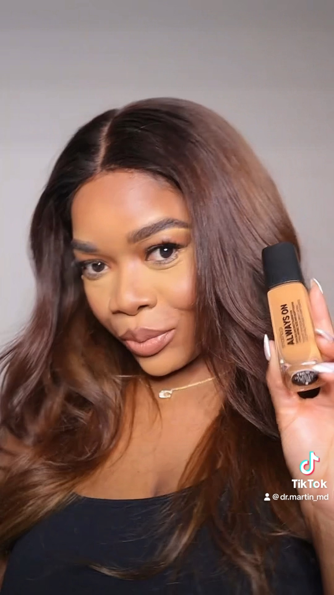 New Week: Fresh Face  @Smashbox Cosmetics came through (#SmashBoxGiftedMe ) with their #AlwaysOnFoundation . This is an absolutely amazing product! It lasted for hours and I only had to apply a small amount for medium to full coverage!  SMASHBOX ALWAYS ON FOUNDATION: COLOR T20W Get it at @Ulta Beauty  Look out for an upcoming step by step on how I achieve this look and product(s) detail 💋.  . . . . . #BeautyCreator #ChicagoCreator #smashboxambassador #BlackCreator #MakeupTips #Makeup #makeupforbeginners #HowToDoMakeup 