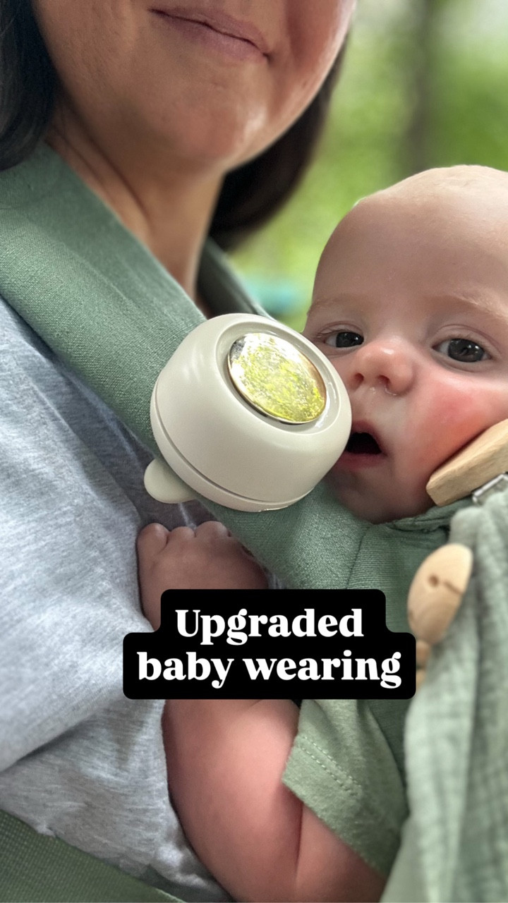 We are over here taking baby wearing to the next level with this clip on FAN! 

Not only keeps babe cool but mom too!