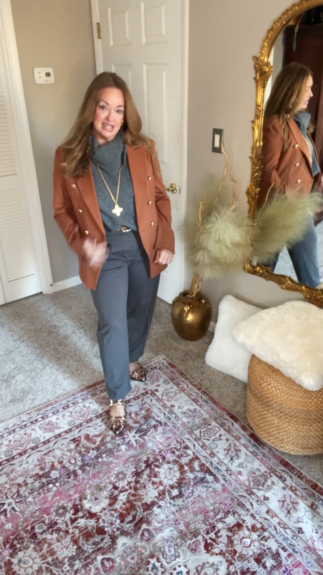 Rich cognac and charcoal gray for the work week. An easy yet very lush comb with the different textures. This gray oversized cowl neck is a work horse in your wardrobe.


#LTKgrwm #LTKootd #LTKWorkwear