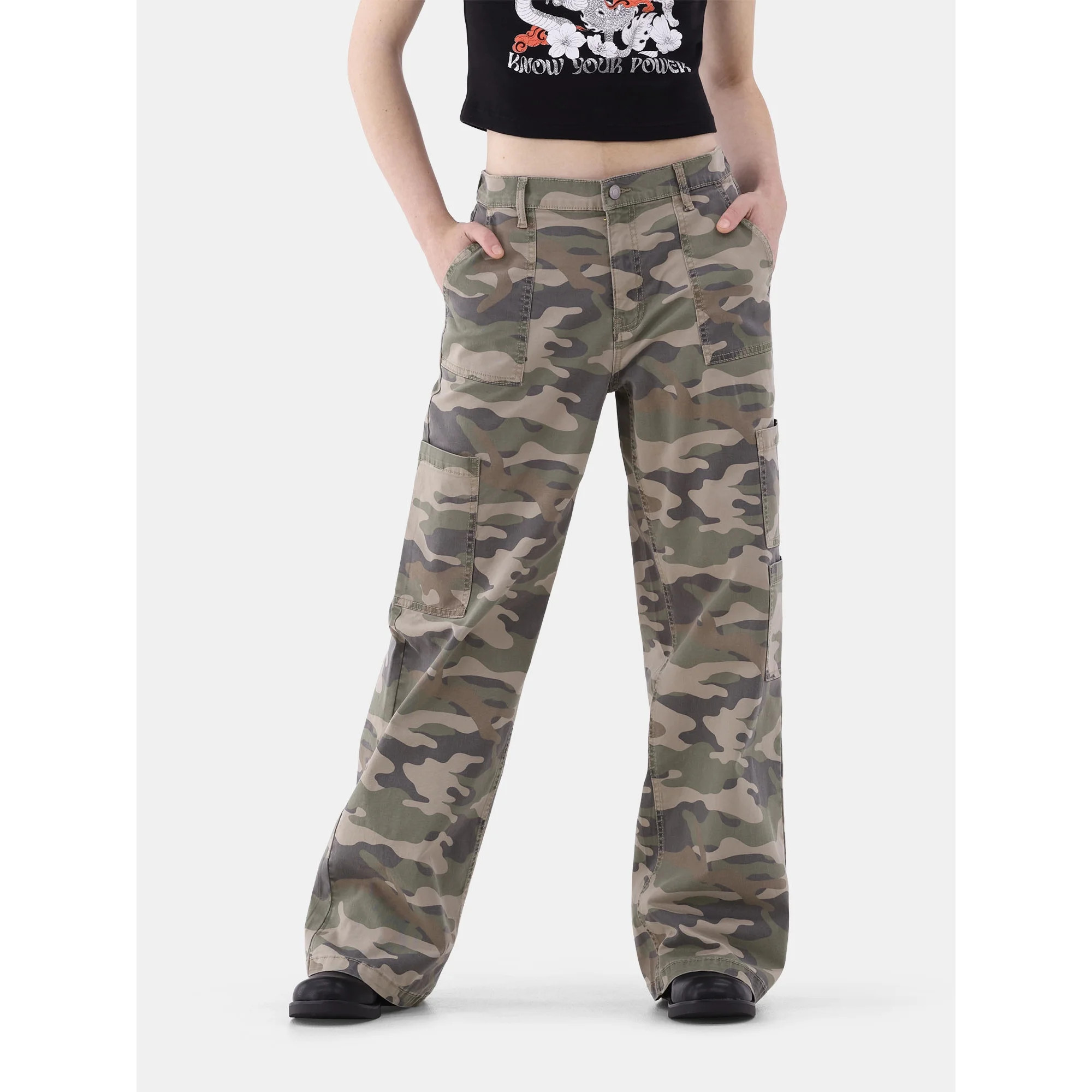 No Boundaries Wide Leg Cargo Pants, 31.5'' Inseam, Women's and Women's Plus | Walmart (US)