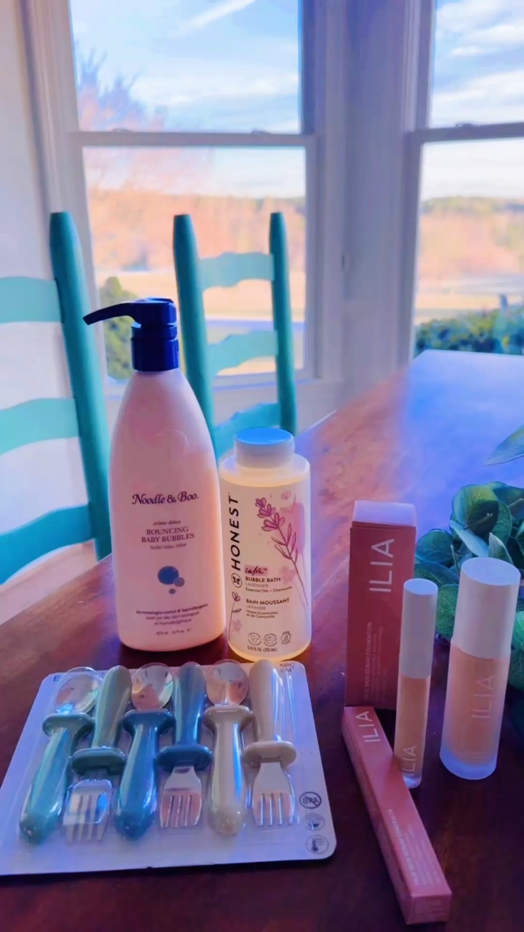 And lastly, some other random things we needed 🫶🏽 - bubble 🫧 bath 🧼 for the boys 👶🏼🩵, new baby/toddler forks 🍴 and spoons 🥄 , and restock on my favorite makeup products!! 🤍 All linked over on my LTKit shop!! 🔗 