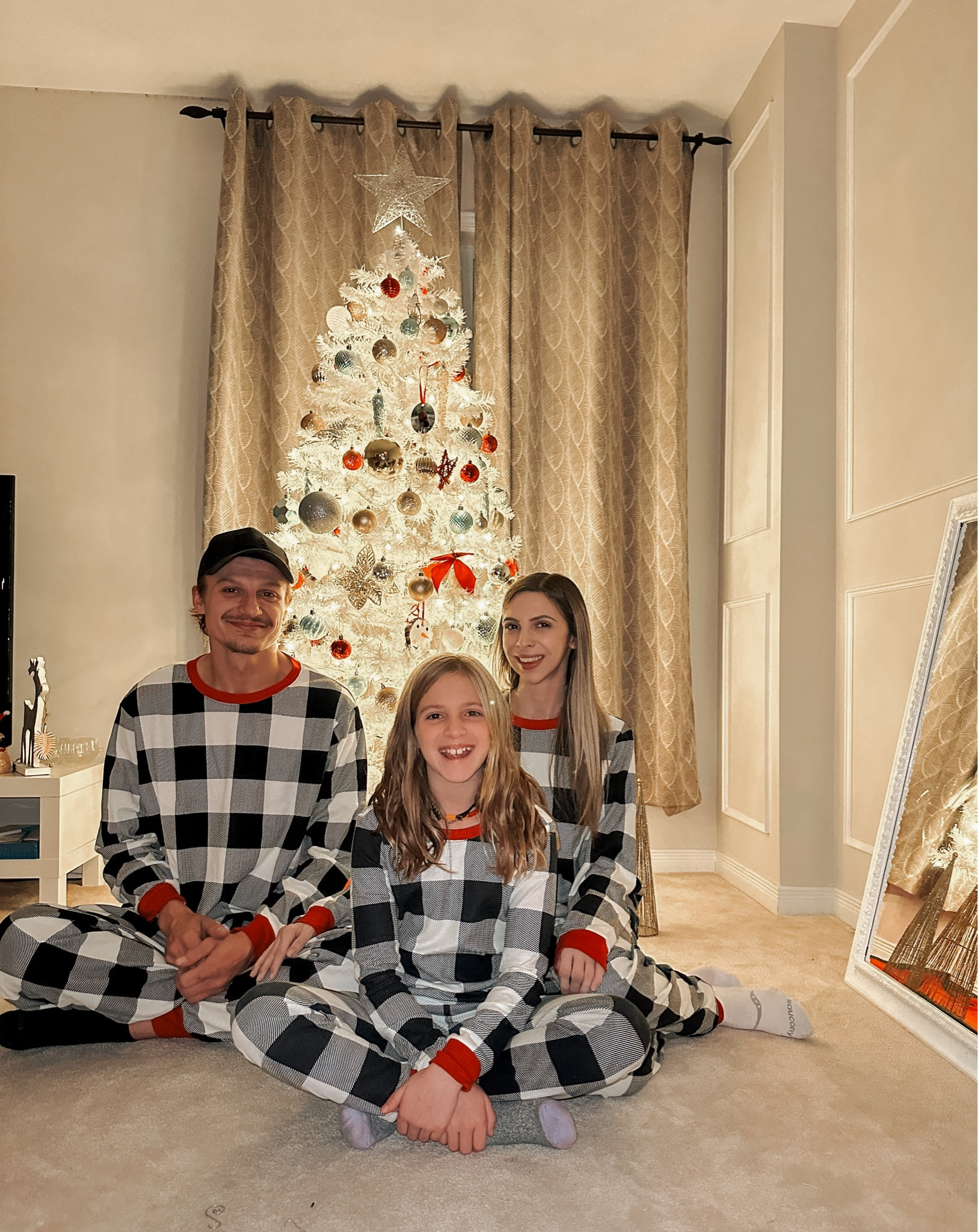 It’s Christmas jammie time 🥰✨



#LTKHoliday #LTKfamily #LTKGiftGuide