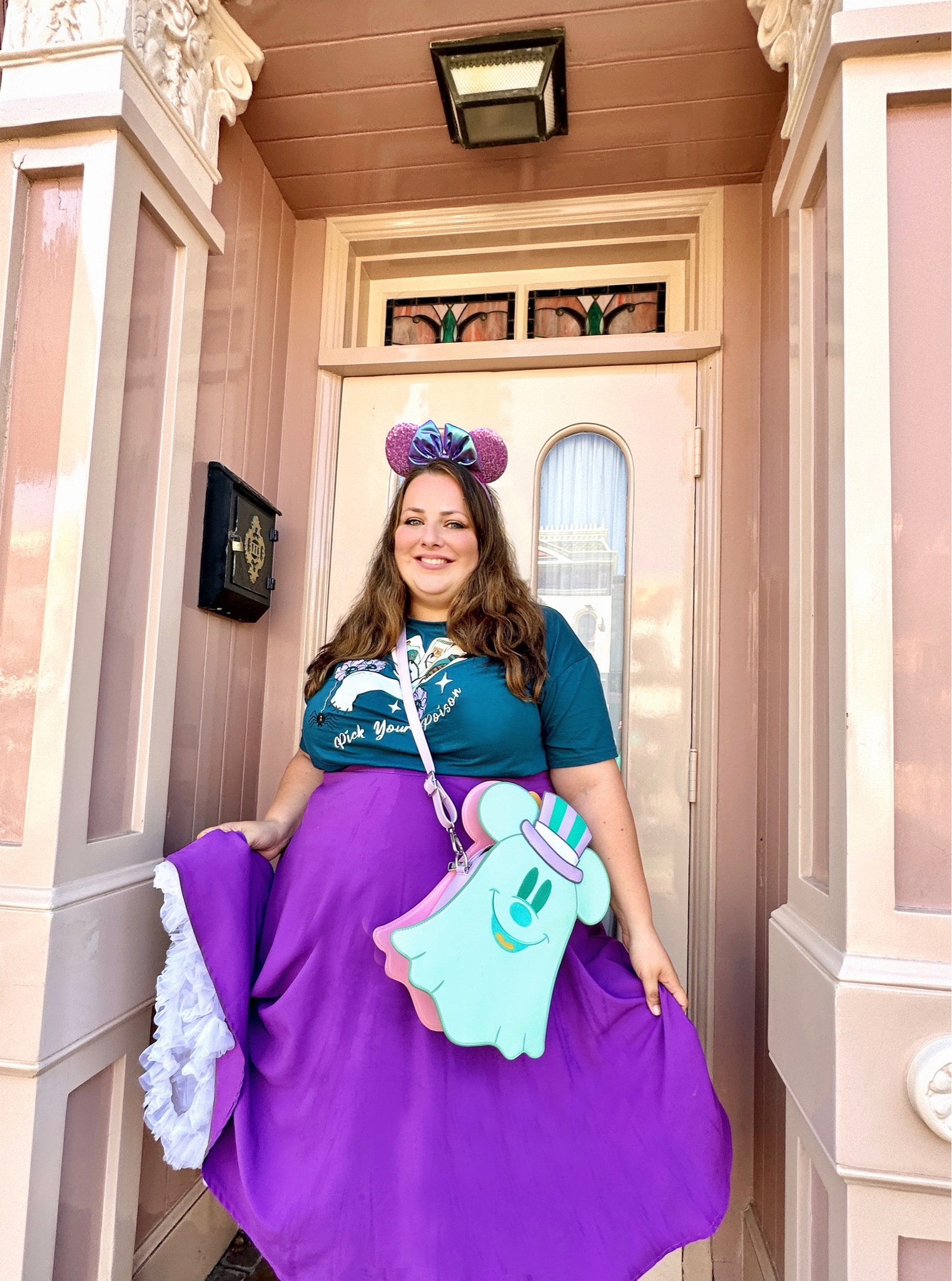 Matching with my new Loungefly! I love that it’s double sided with two different looks!

Disney style 
Disney adult 
Disney fashion 
Plus size mom


#LTKfindsunder50 #LTKitbag #LTKplussize