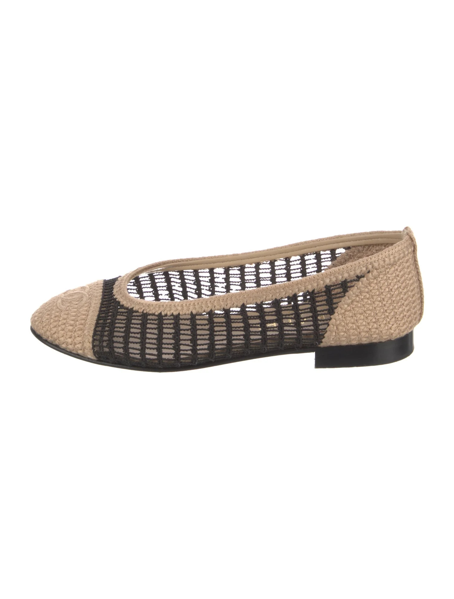 Interlocking CC Logo Raffia Flats | The RealReal
