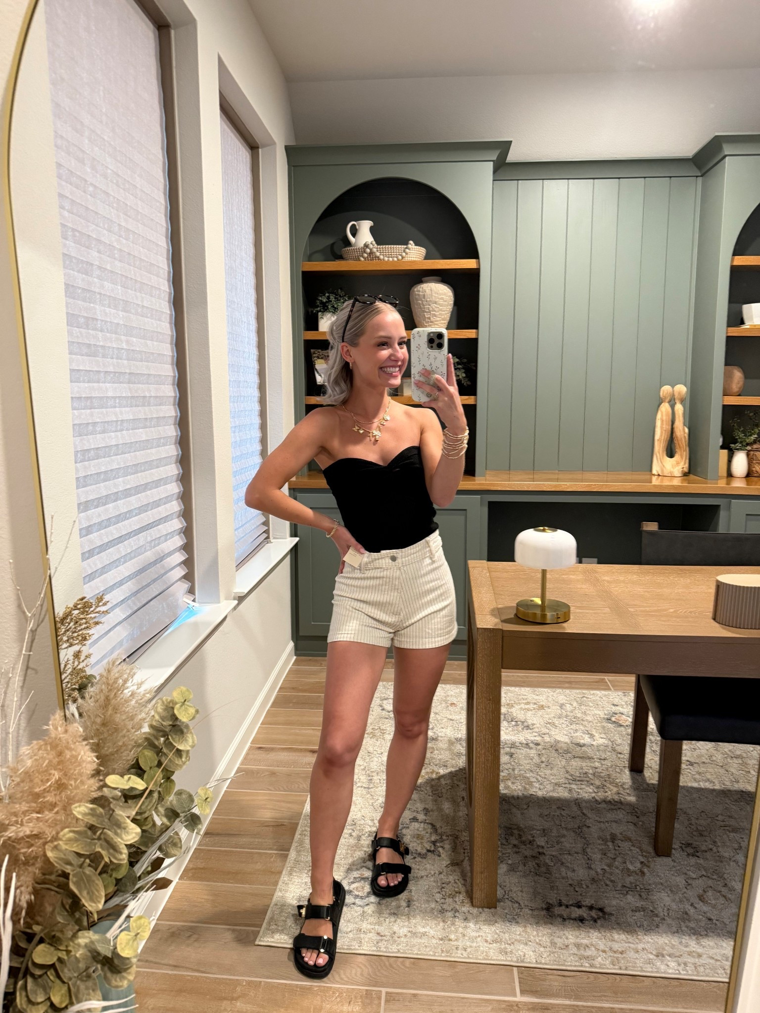 Target/Amazon Spring Arrivals ☀️

Wearing size 0 in shorts and xs in shirt