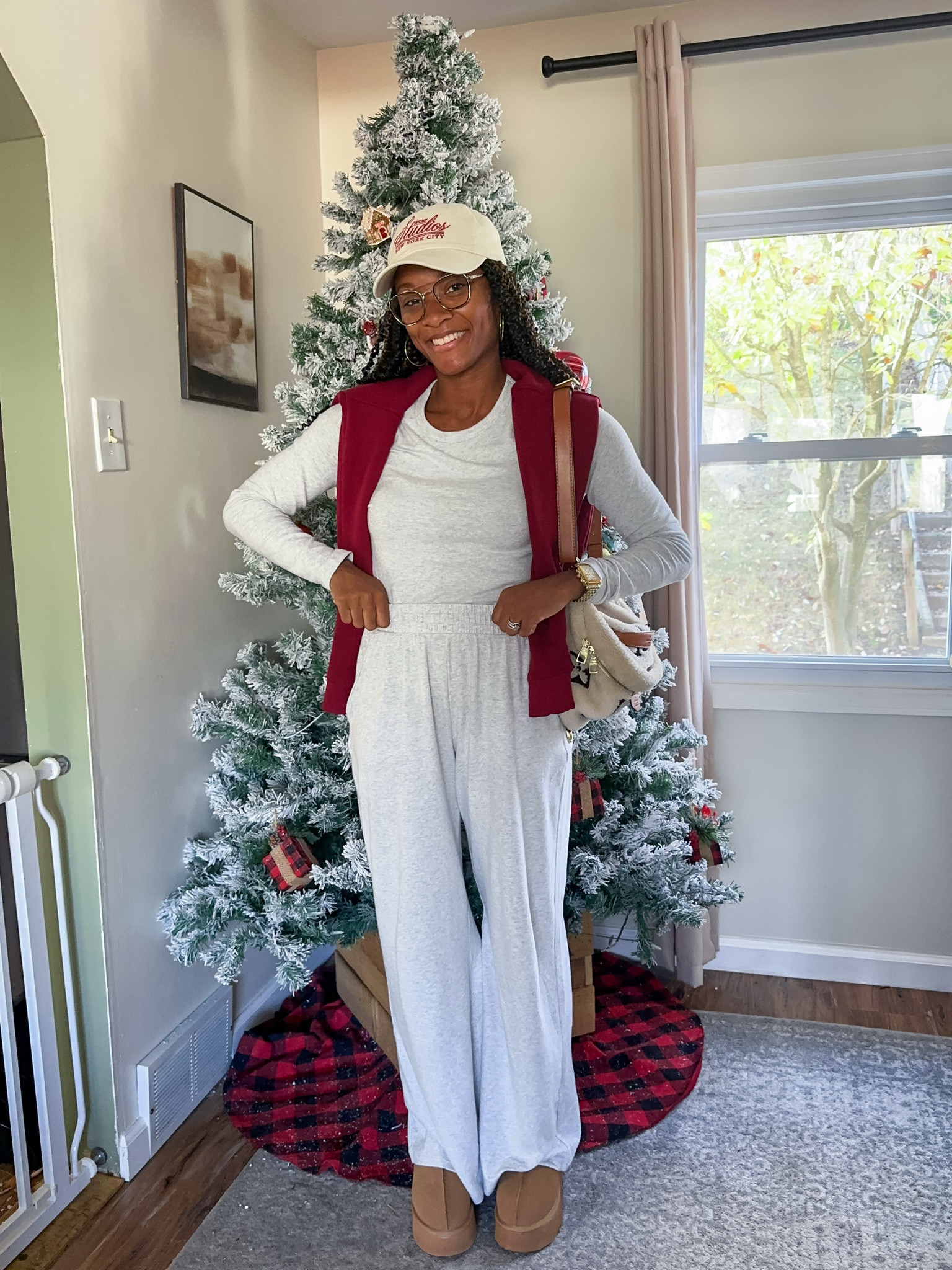 The softest lounge set and it’s currently 25% off
Wearing size Small in top
Wearing size XS in pants 

#LTKHoliday #LTKSaleAlert #LTKSeasonal