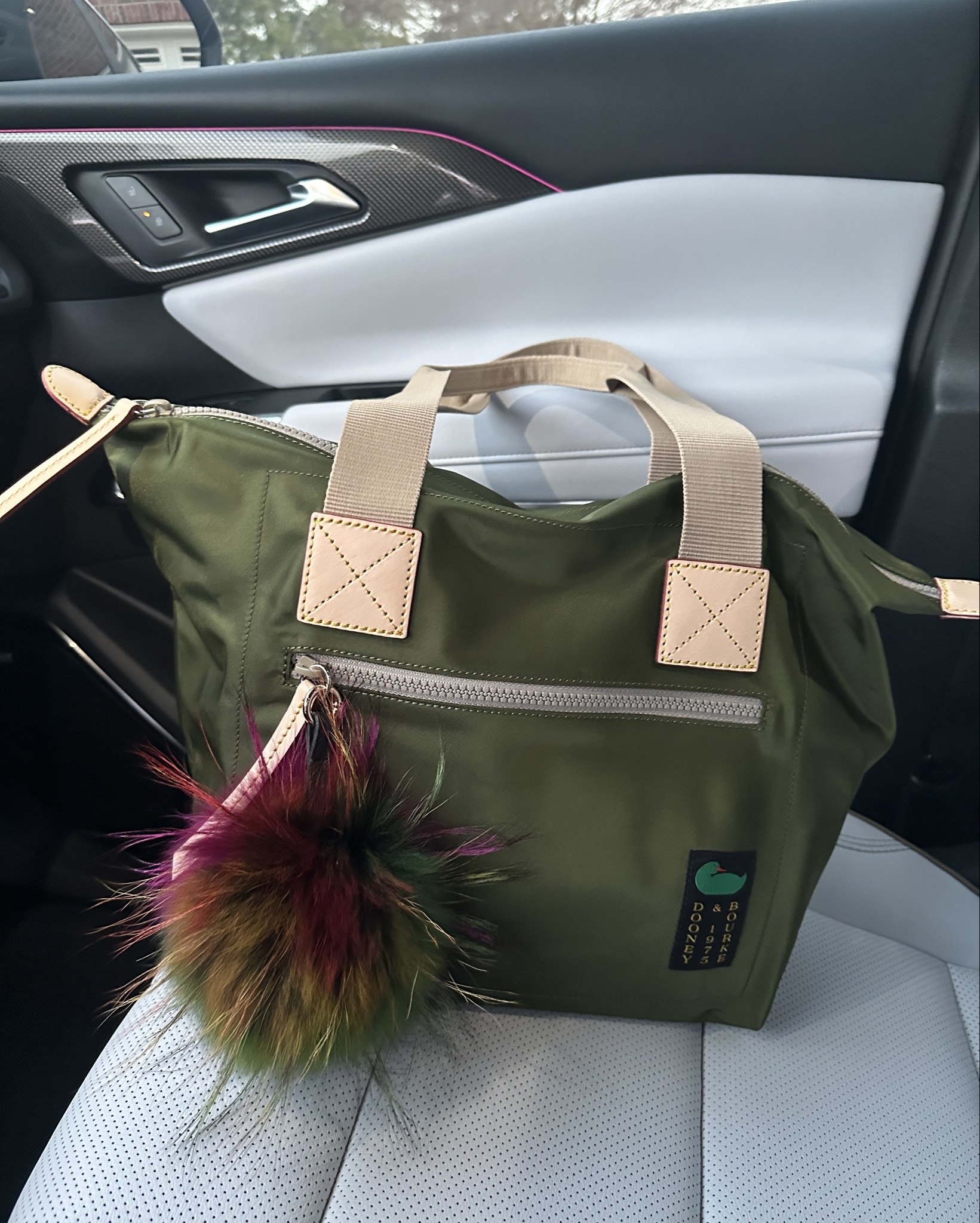 Perfect on the go bag! 