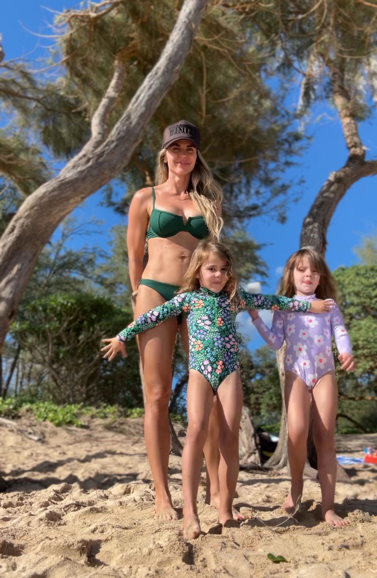My L Space order 
Wearing M in tops and bottoms 


#LTKswim